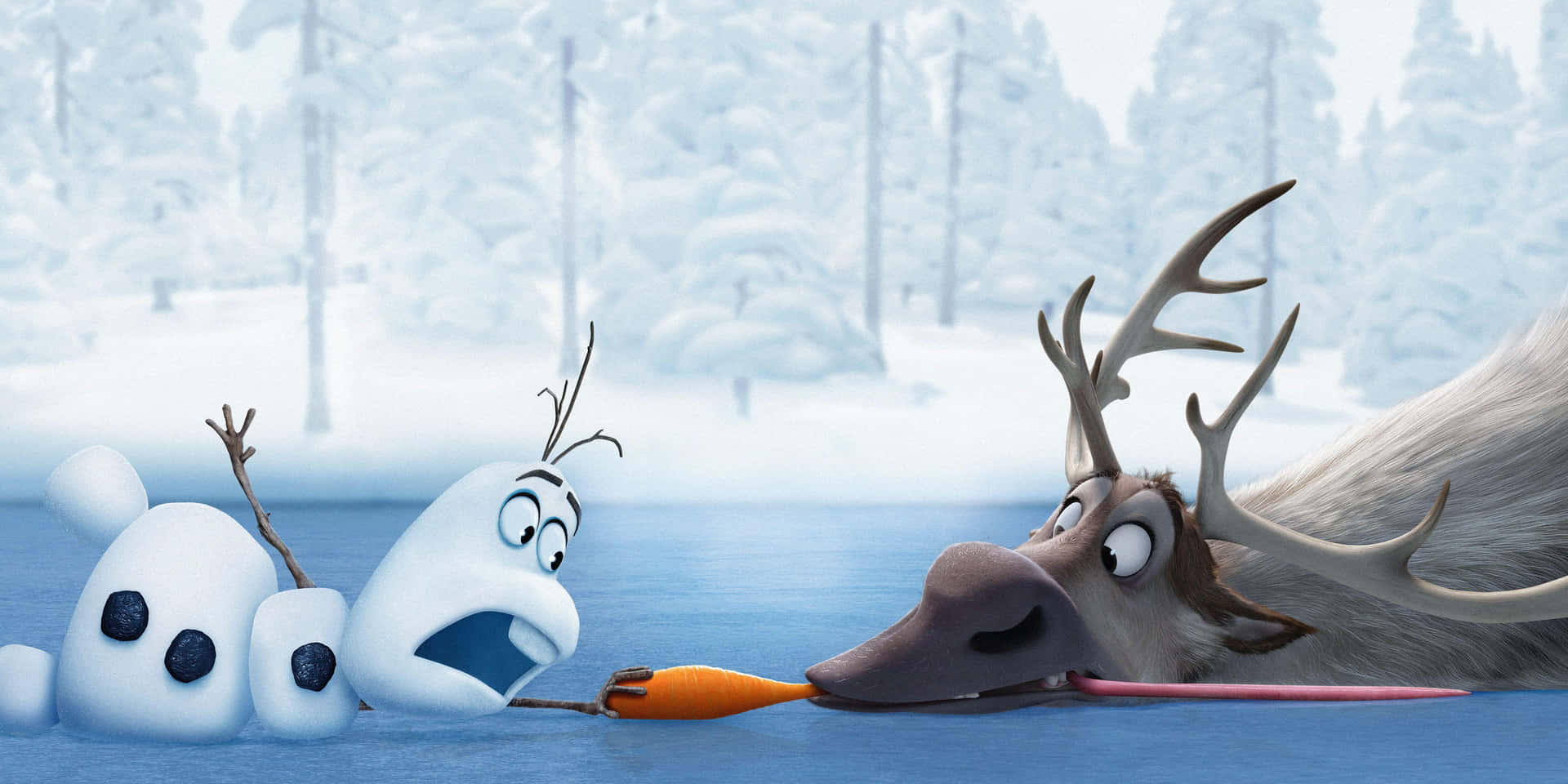  壁紙 — Olaf 和 Sven 在冰冷的水中分享一個有趣的時刻，Sven 嚼著胡蘿蔔，而 Olaf 睜大眼睛看著。