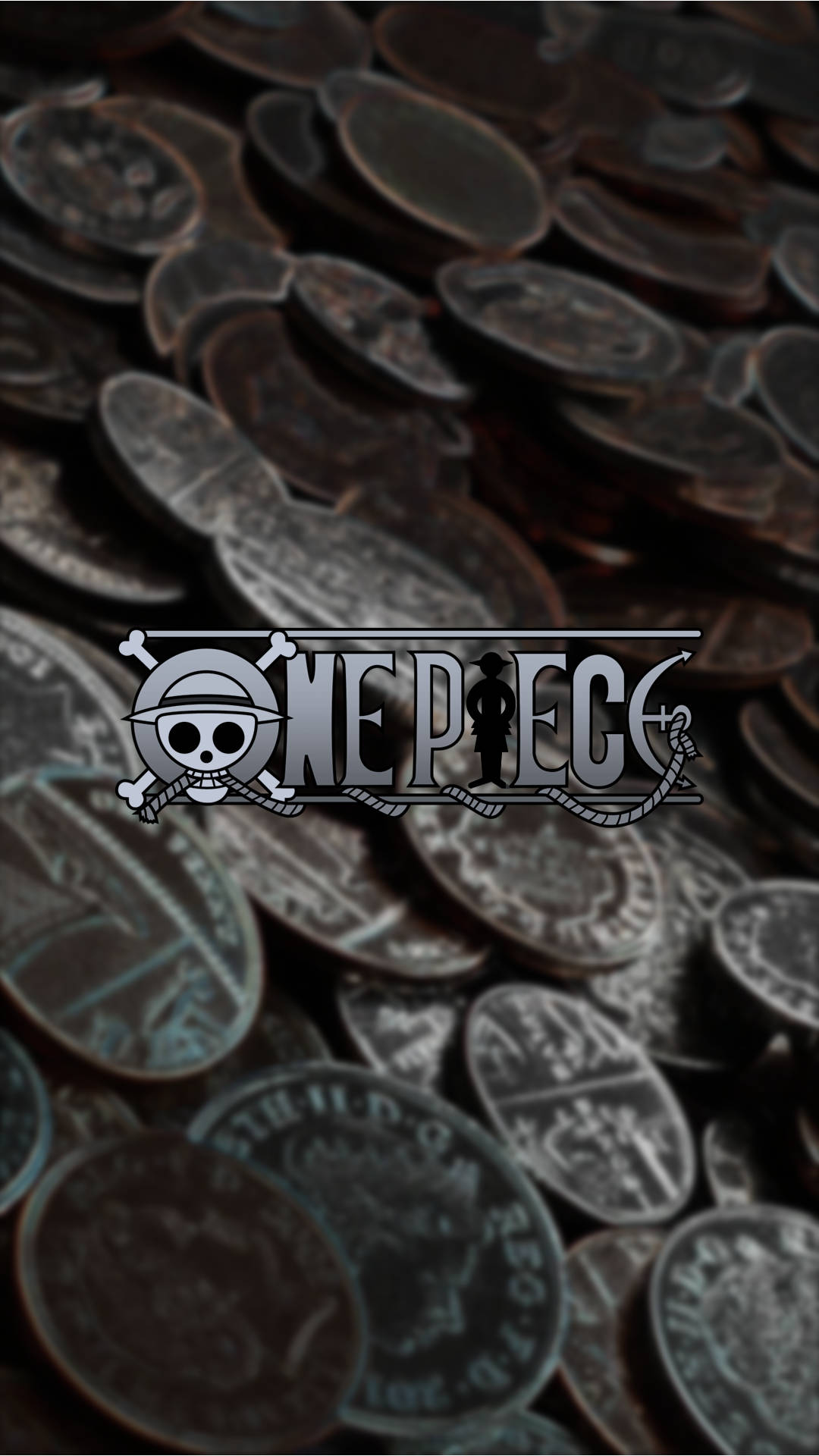 航海王標誌 桌布 壁紙 — One Piece 標誌置中於一堆帶有暗色金屬光澤的風化硬幣之上。