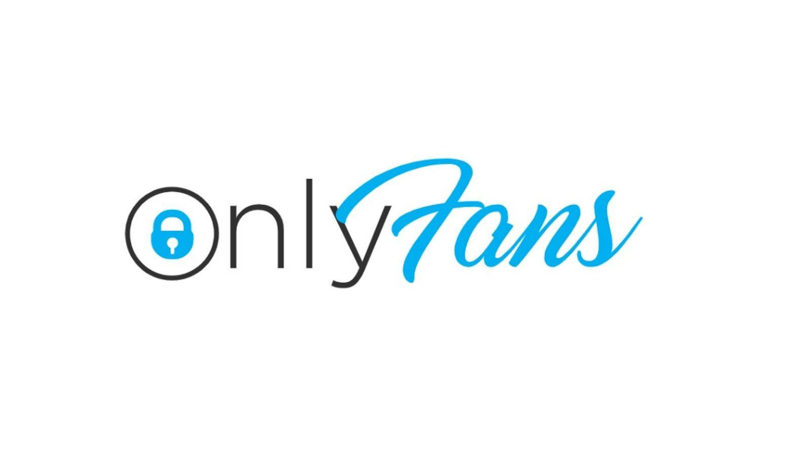 品牌 桌布 壁紙 — OnlyFans 標誌包含一個藍色掛鎖圖示在圓圈內，旁邊是風格化的黑色和藍色文字，背景為純白色。
