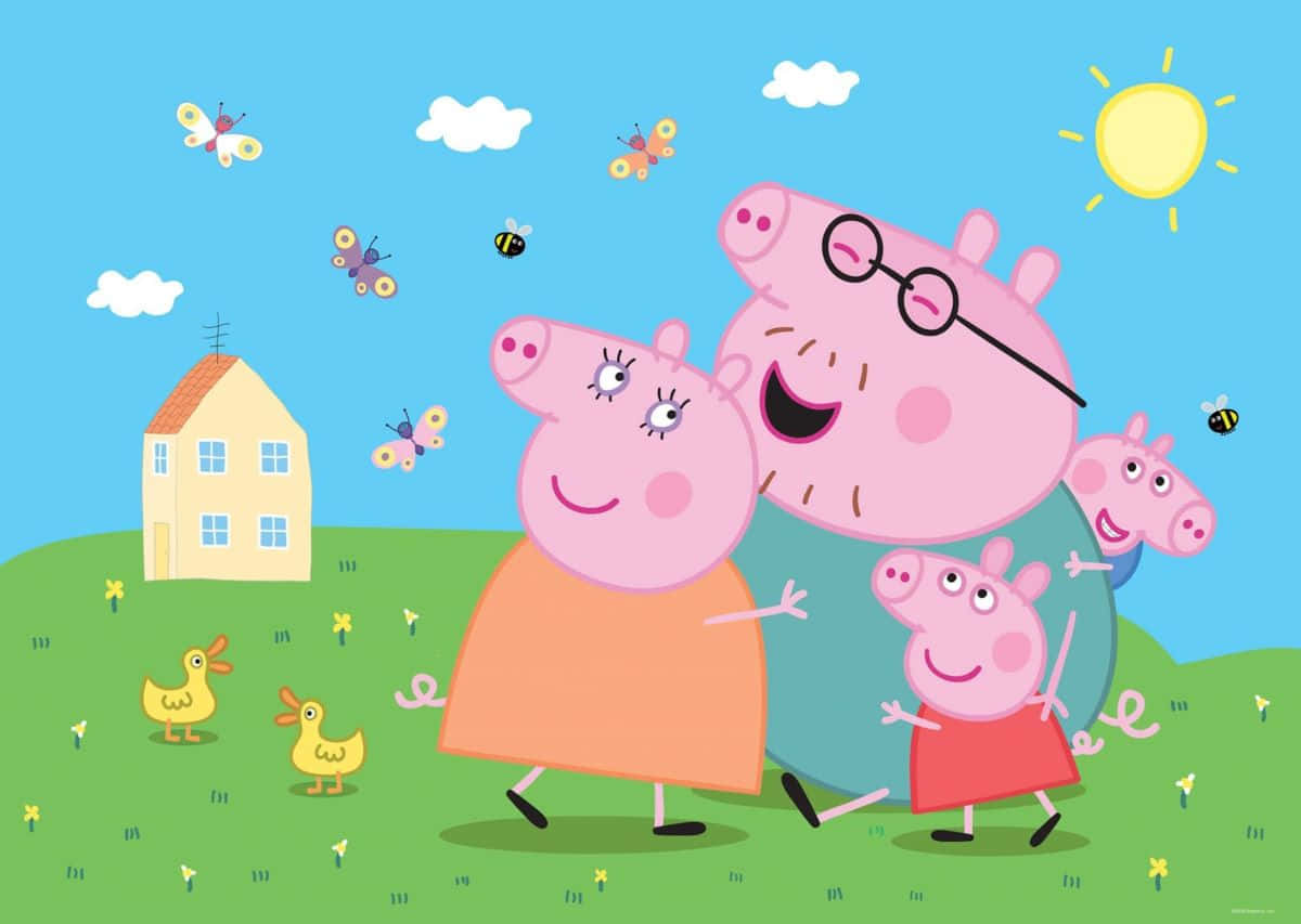 Granny Pig 桌布 壁紙 — Peppa Pig 一家在陽光明媚的草地上快樂地走著，有蝴蝶、蜜蜂和鴨子，頭頂是明亮的藍天。