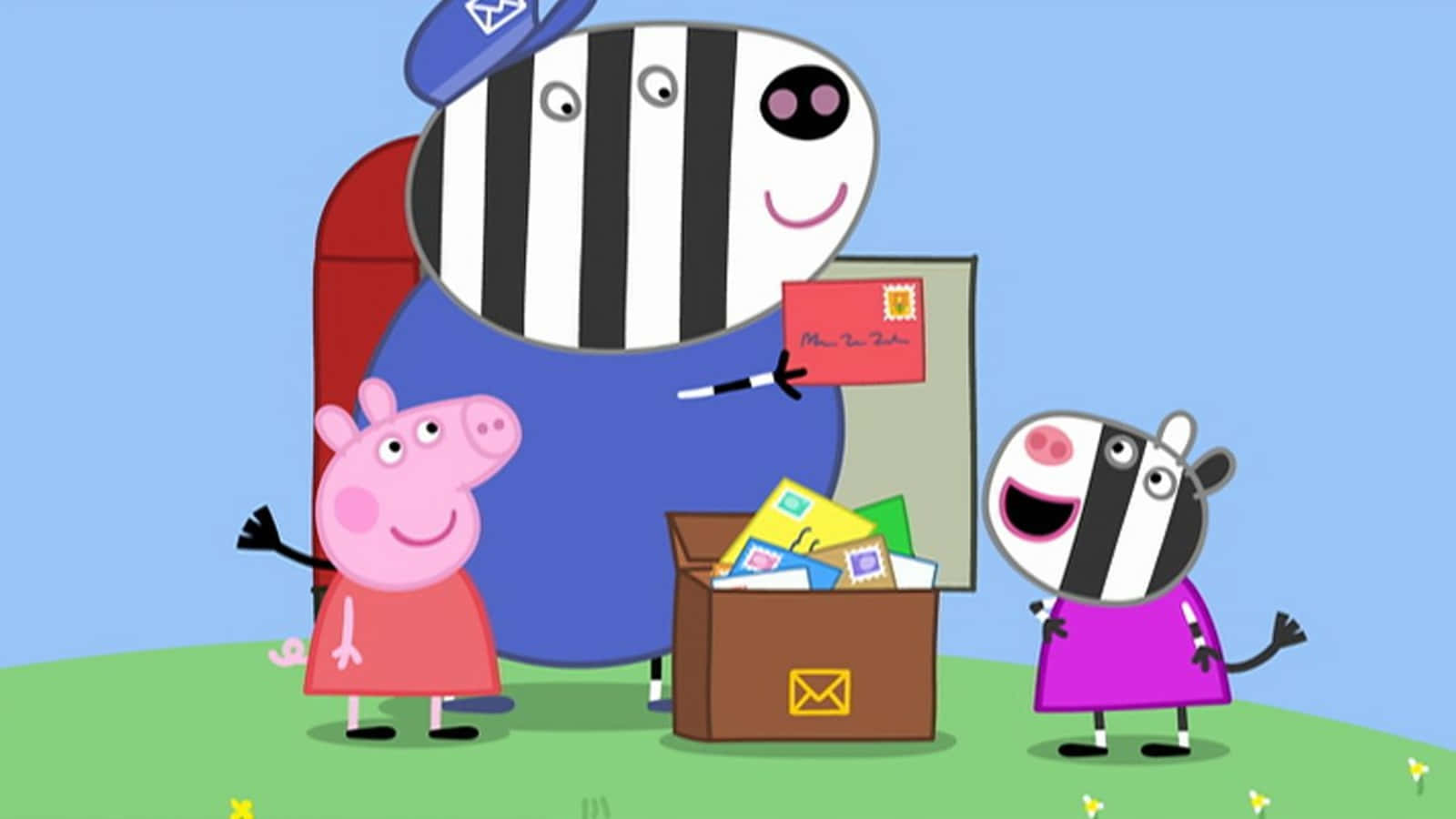 Zoe Zebra 桌布 壁紙 — Peppa Pig 和她的斑馬朋友高興地向一位微笑的斑馬郵差打招呼，郵差拿著一封信，旁邊是一個裝滿彩色信封的郵箱。