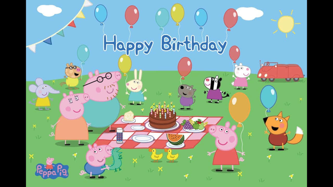 Peppa Pig Family 桌布 壁紙 — Peppa Pig 和朋友們在草地上慶祝陽光明媚的生日野餐，有蛋糕、氣球和一輛紅色汽車。
