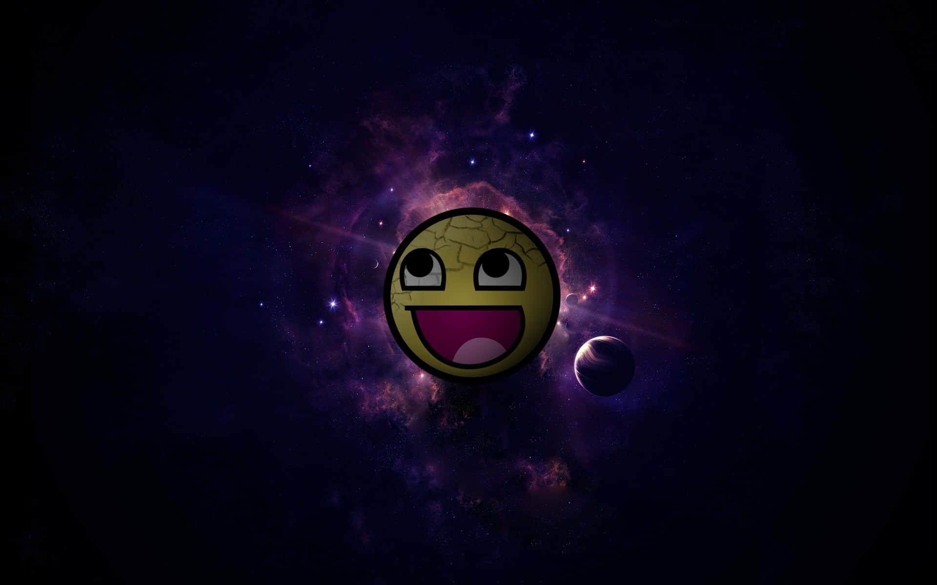  壁紙 — 一個破裂的黃色笑臉在充滿活力的紫色和藍色宇宙星雲中快樂地漂浮，遠處有一顆行星。