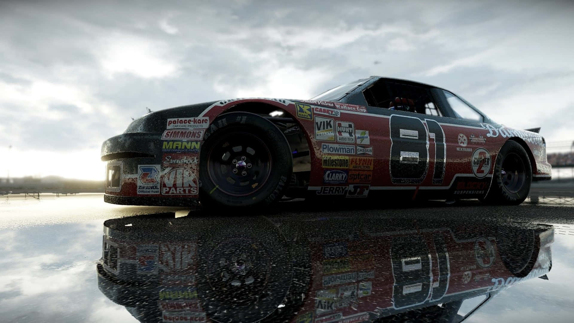 81號賽車停在潮濕瀝青路面上帶有倒影 — Project Cars 2 壁紙