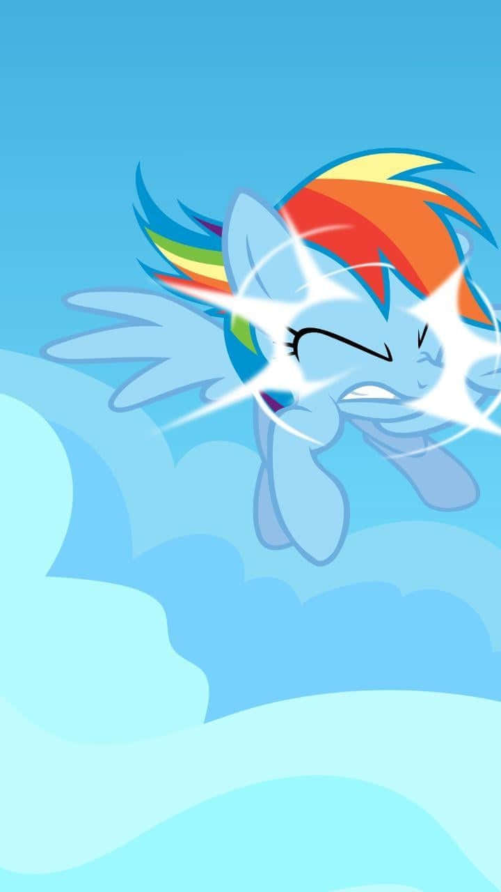 Mlp Phone 桌布 壁紙 — Rainbow Dash 在晴朗的藍天中飛翔，表情堅定，周圍有發光的閃電。