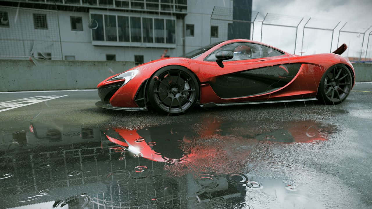 紅色McLaren跑車在潮濕賽道上帶有雨滴倒影 — Project Cars 2 壁紙