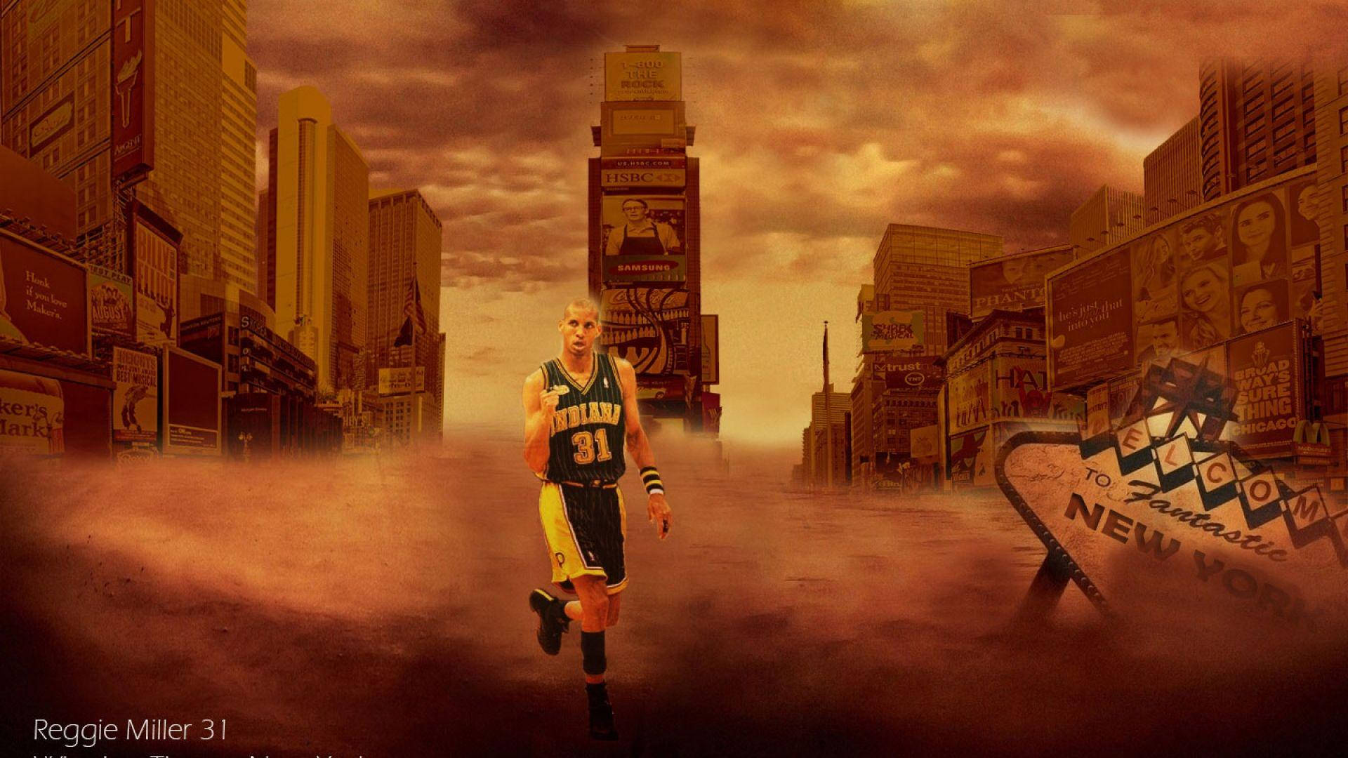 Reggie Miller 跑過一條佈滿灰塵的城市街道，兩旁有廣告牌和一個「Welcome to New York」標誌。 — NBA 壁紙