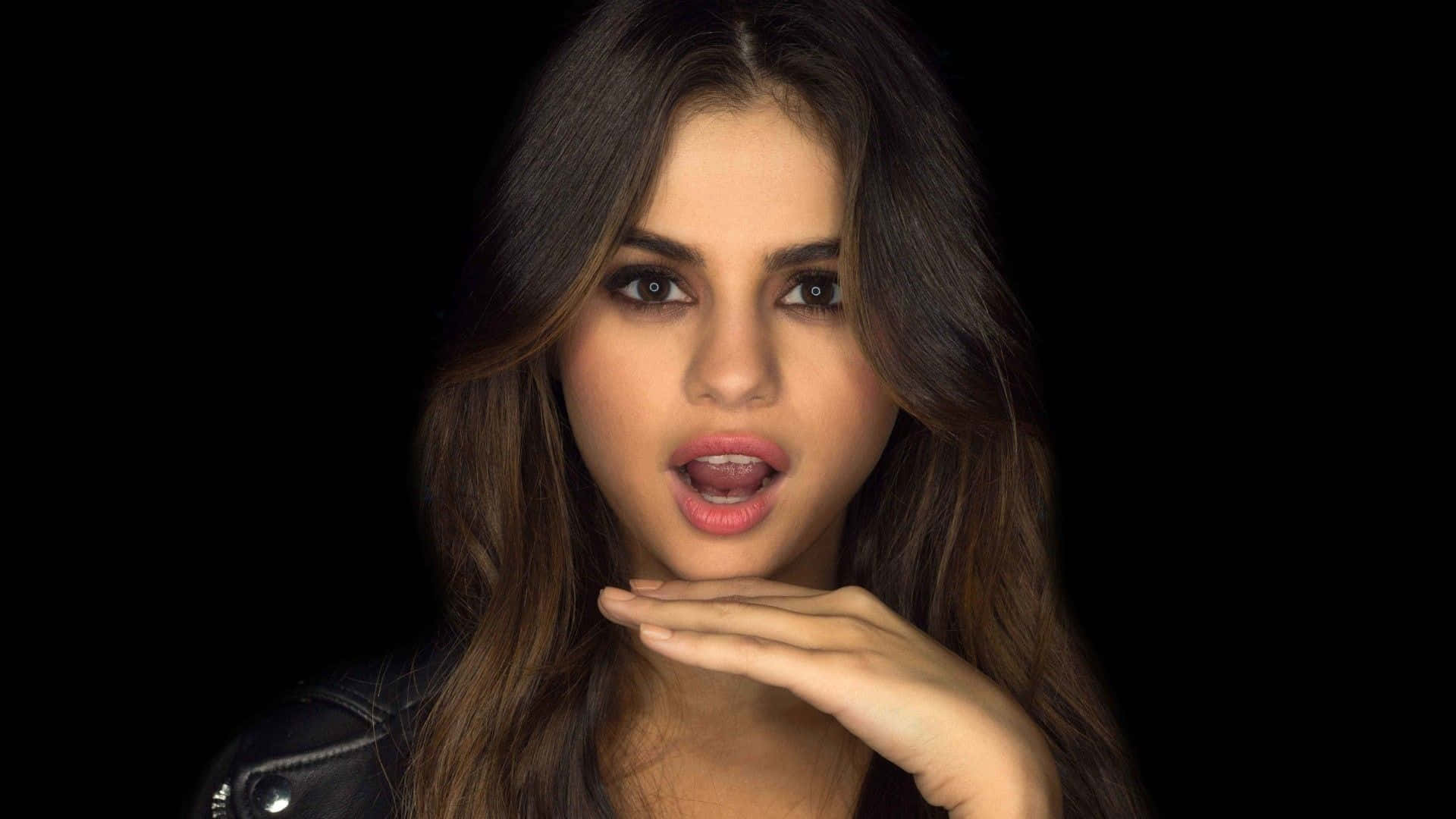 Selena Gomez 圖片 壁紙