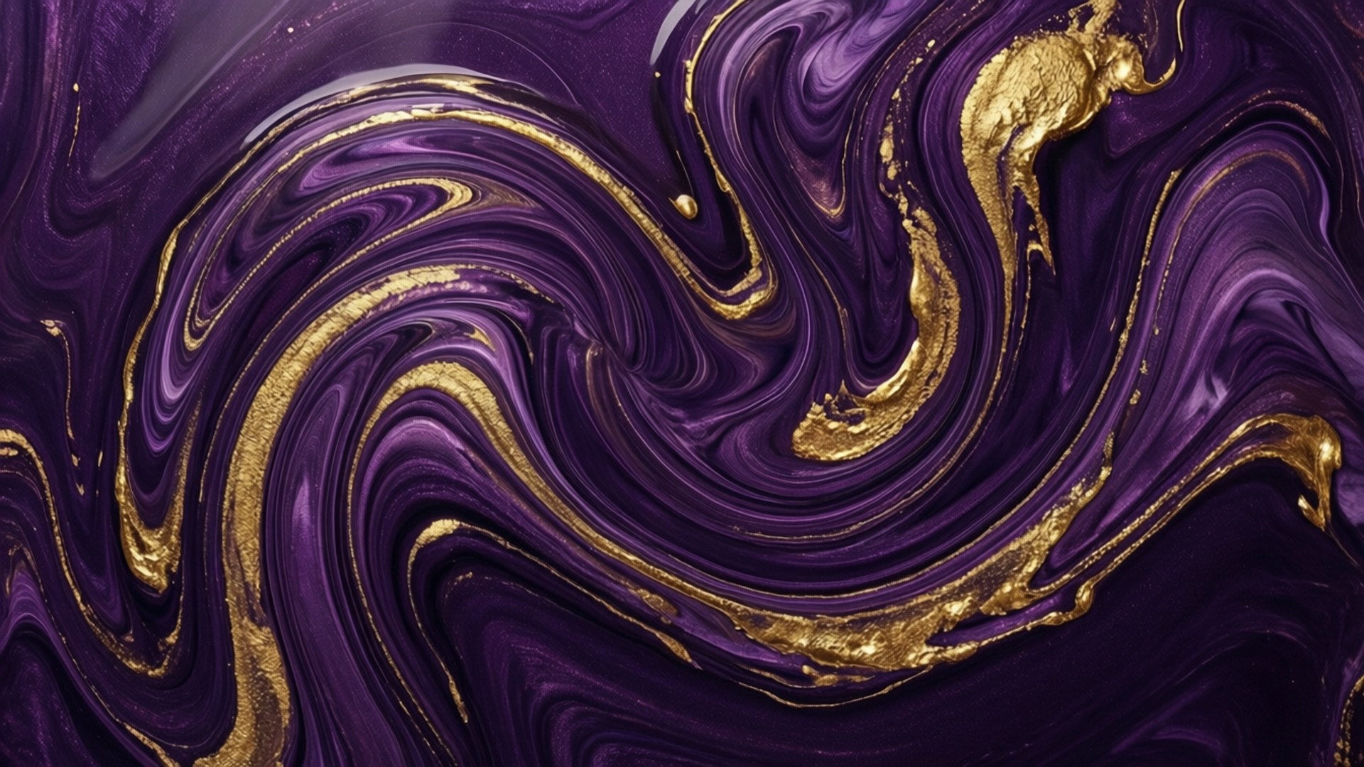 Violet Gold Swirl 壁紙 — 深紫色和閃爍金色的鮮豔漩渦圖案，營造出奢華的抽象流體藝術構圖。