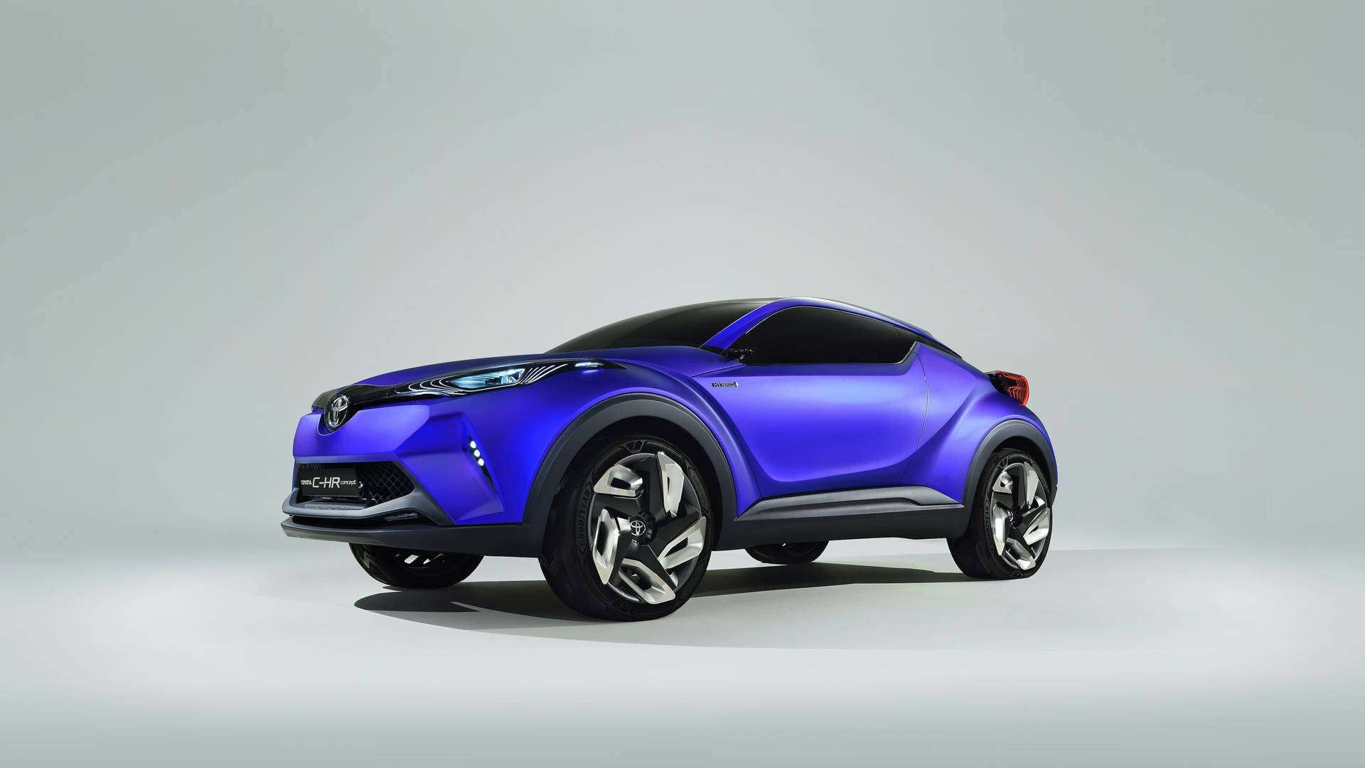 工作室環境中時尚的藍色未來感豐田C-HR概念車。 — Toyota Supra 壁紙