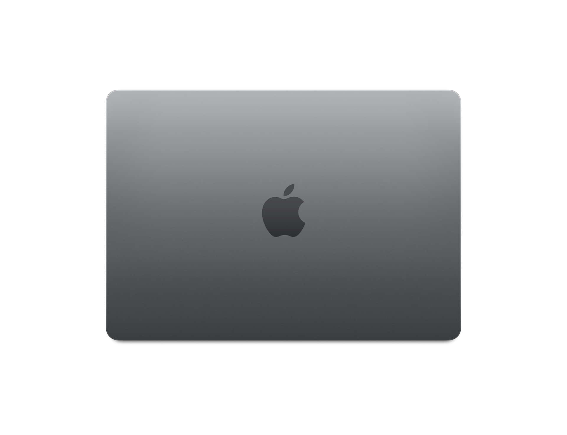深灰色 MacBook 的背面，中央有 Apple 標誌，背景為白色。 — Macbook Pro 壁紙