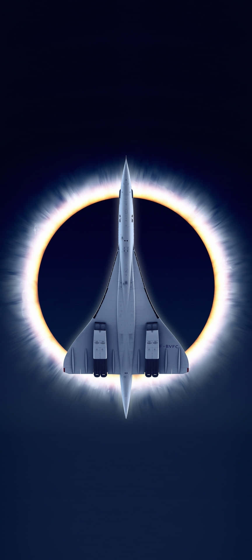  壁紙 — 一架流線型銀色戰鬥機正面衝向帶有耀眼日冕光芒的戲劇性日食。