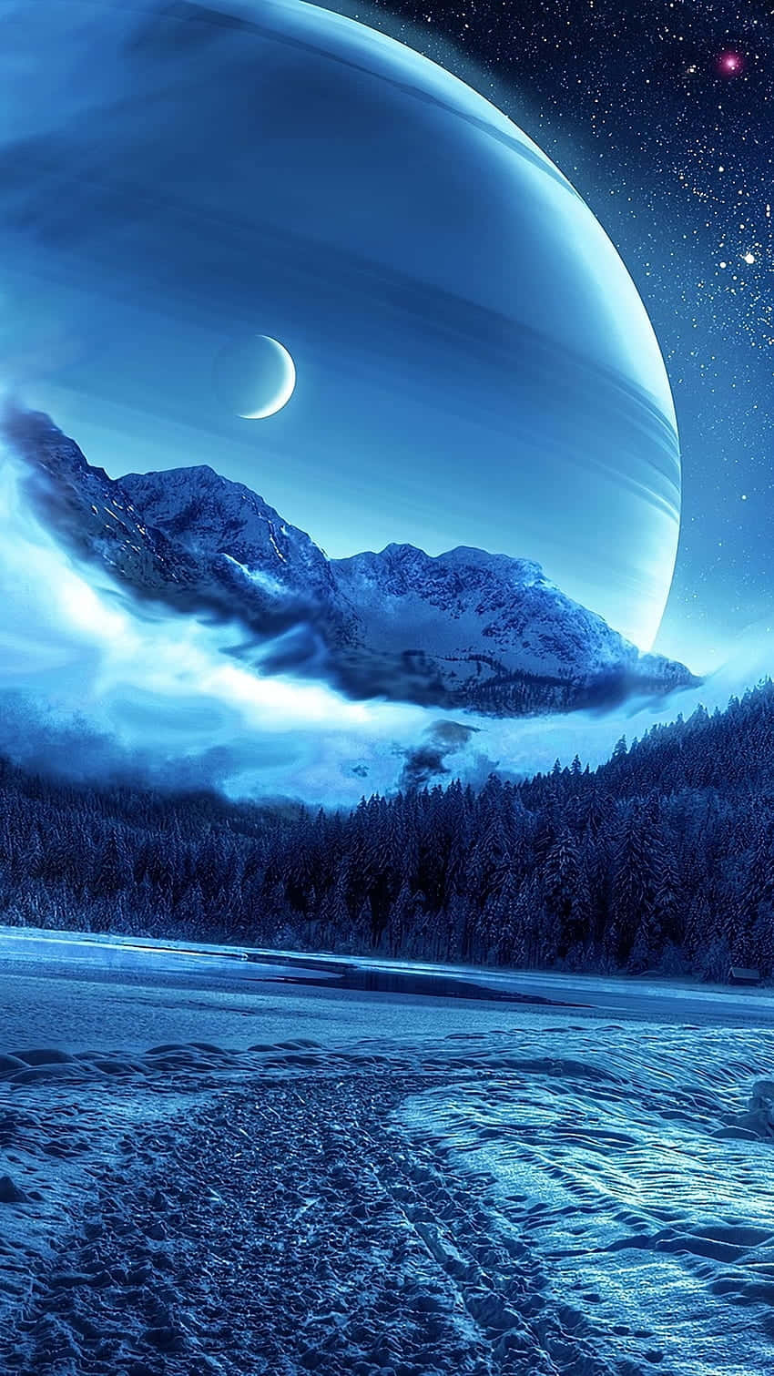  壁紙 — 在繁星點點的夜空下，巨大的藍色行星和彎月下的雪山景觀。