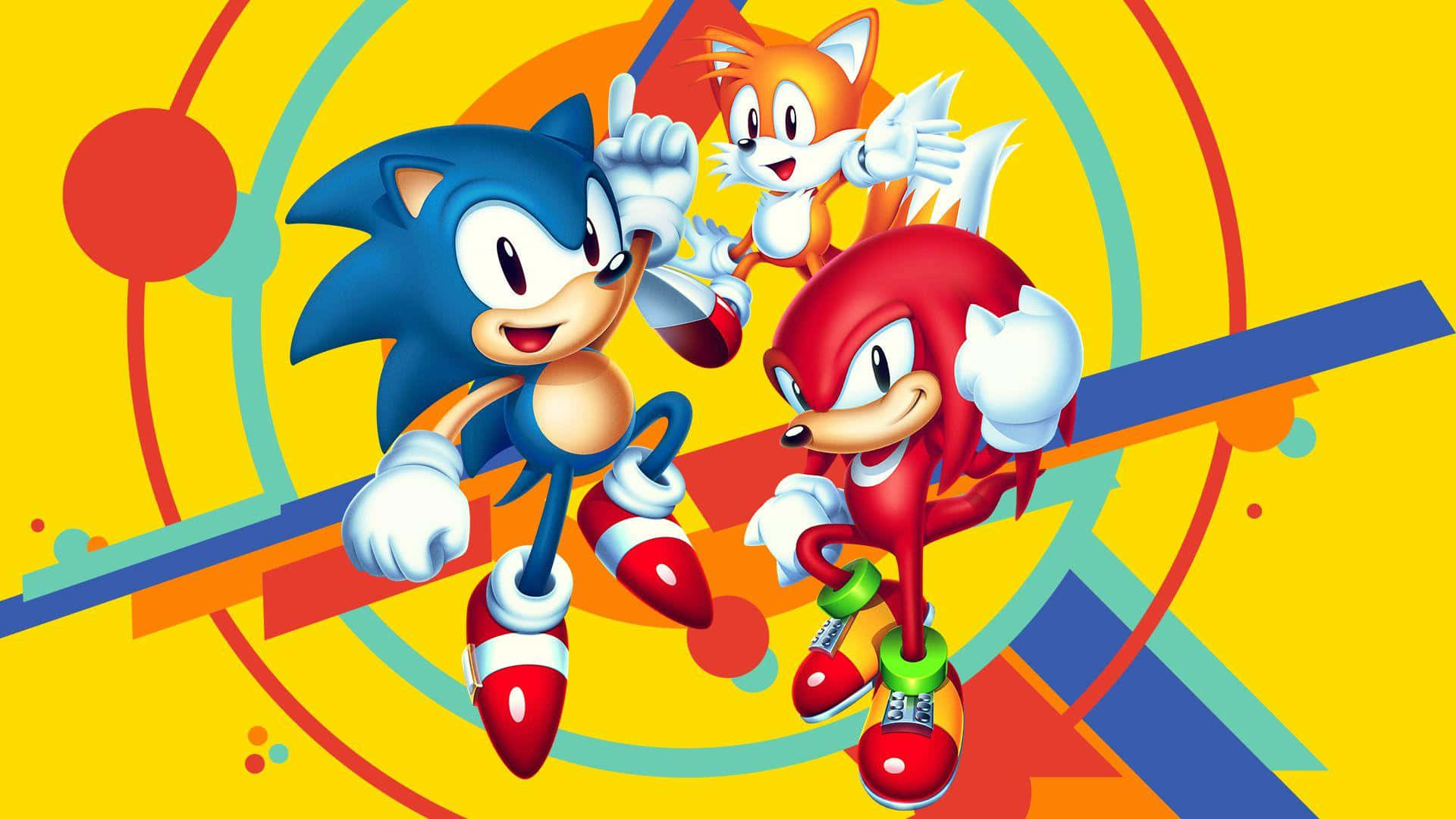 Sonic And Tails 桌布 壁紙 — Sonic Tails 和 Knuckles 在充滿活力的黃色背景上以色彩繽紛的幾何形狀動態擺姿勢。