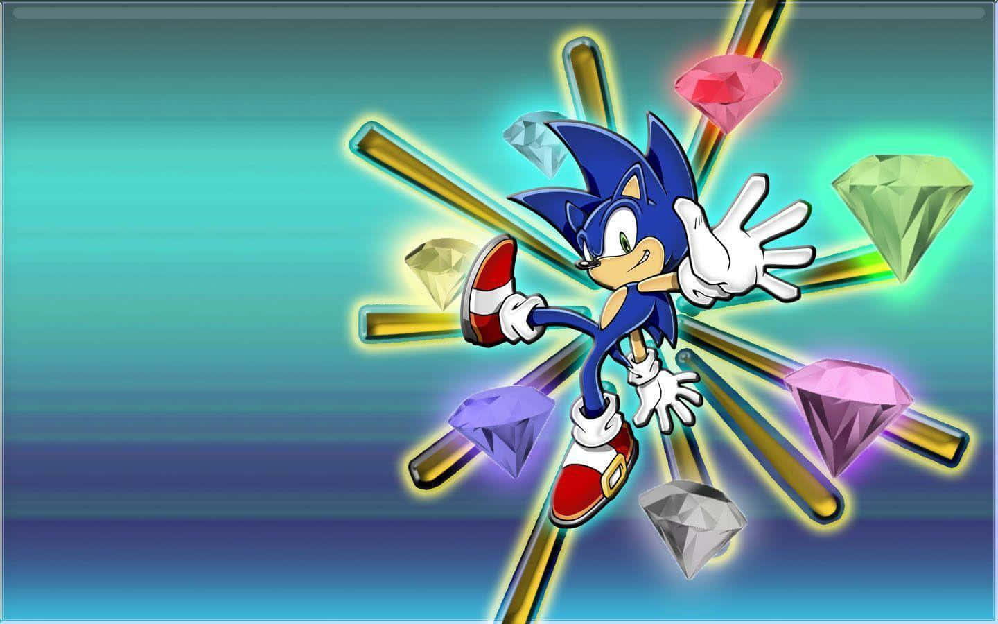 Super Sonic 桌布 壁紙 — Sonic the Hedgehog 帶著愉快的笑容向前衝，周圍環繞著發光的彩色寶石和金色尖刺，背景是漸層的藍綠色。