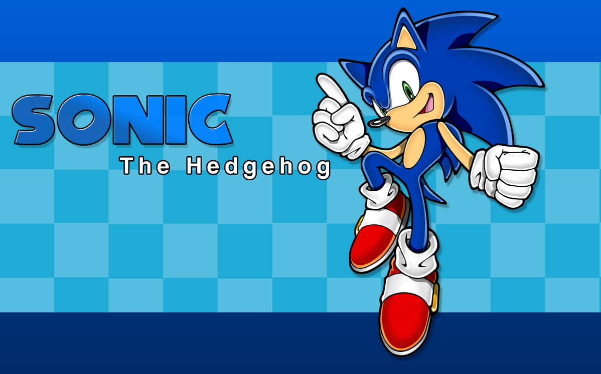 Sonic The Hedgehog Characters 桌布 壁紙 — Sonic the Hedgehog 以經典藍紅姿勢站在藍色格子背景上，並帶有他的名字標誌。