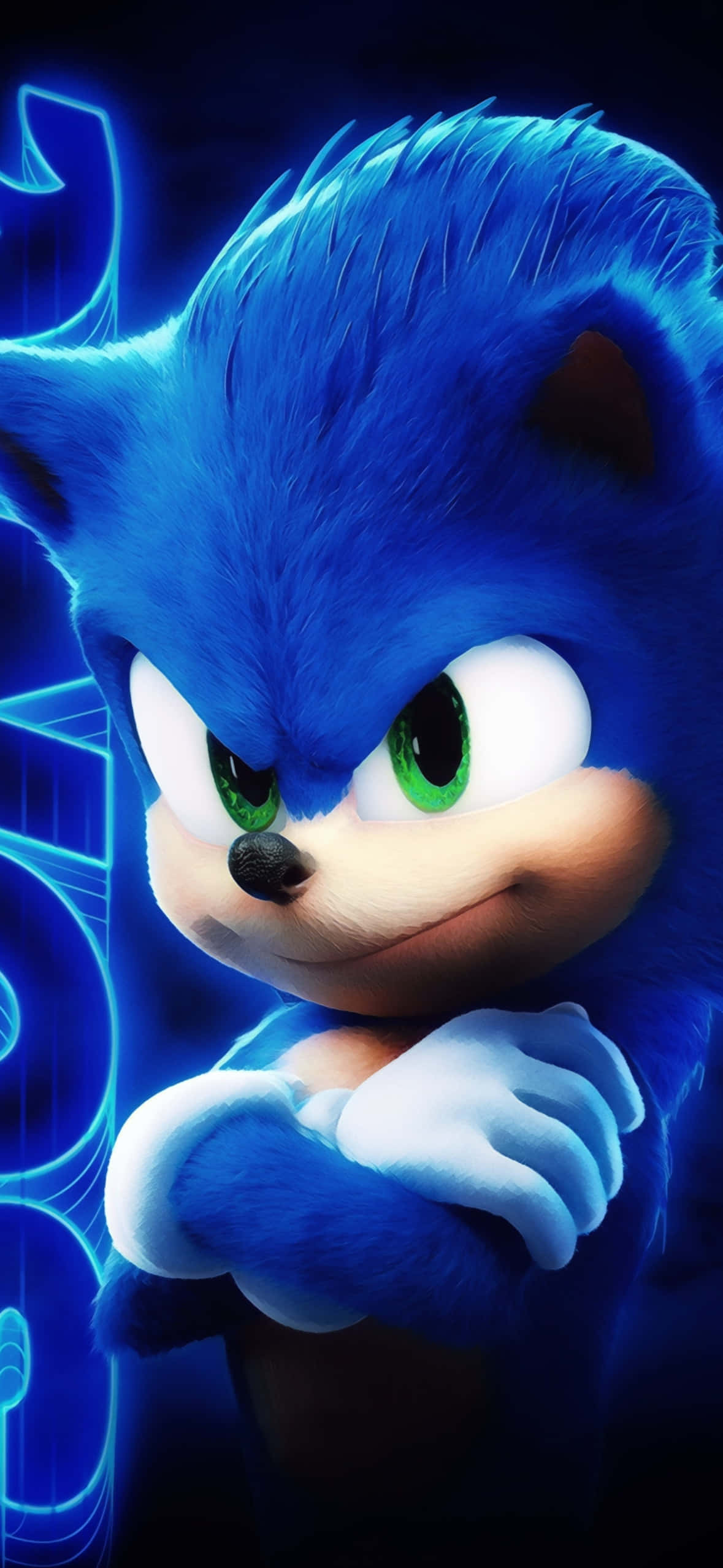 1179x2556 桌布 壁紙 — Sonic the Hedgehog 自信地交叉雙臂站在發光的藍色霓虹背景前。