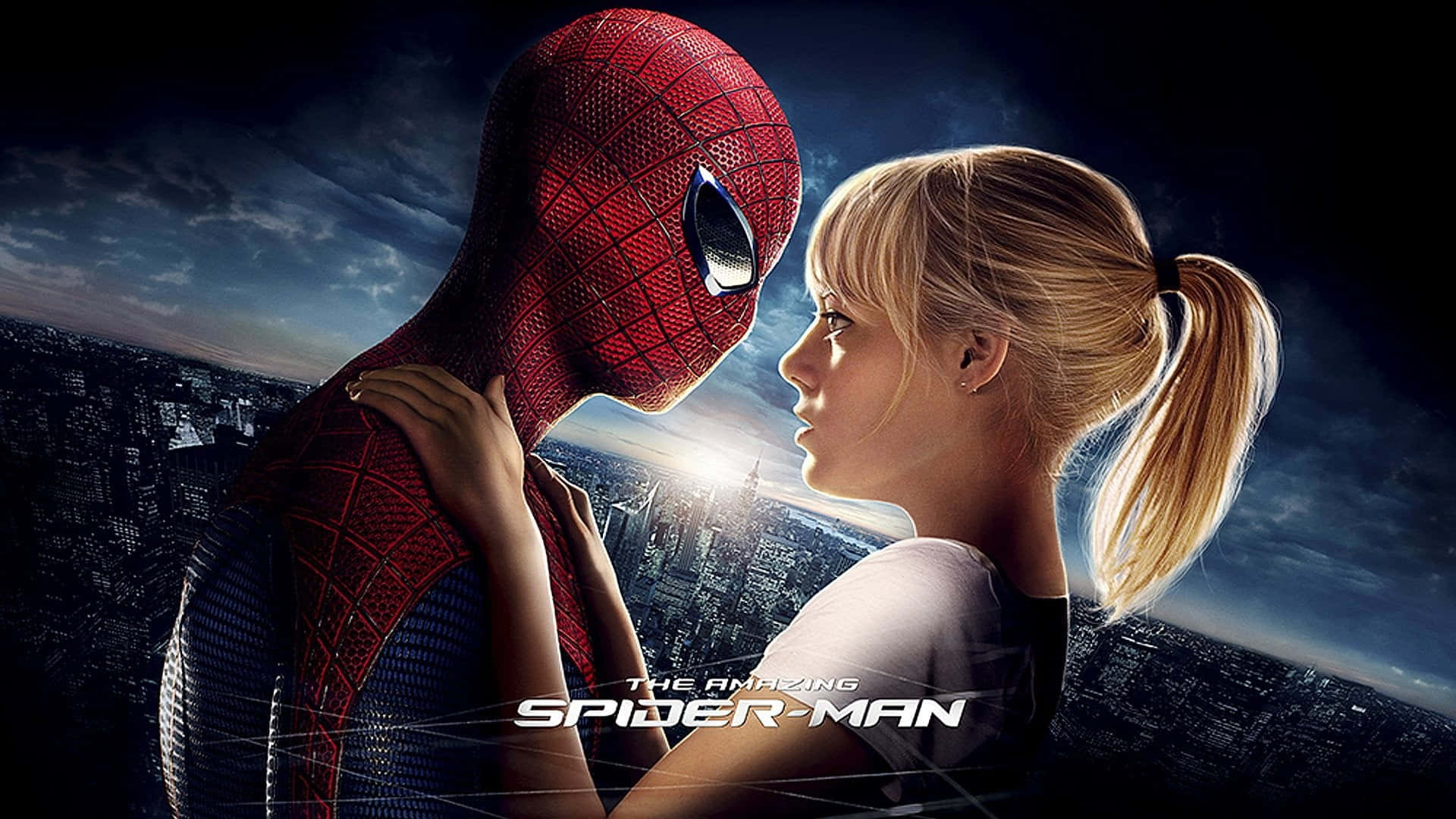 the amazing spider man 桌布 壁紙 — 蜘蛛人與關·史黛西在暮色中於廣闊的城市景觀上空分享親密時刻。