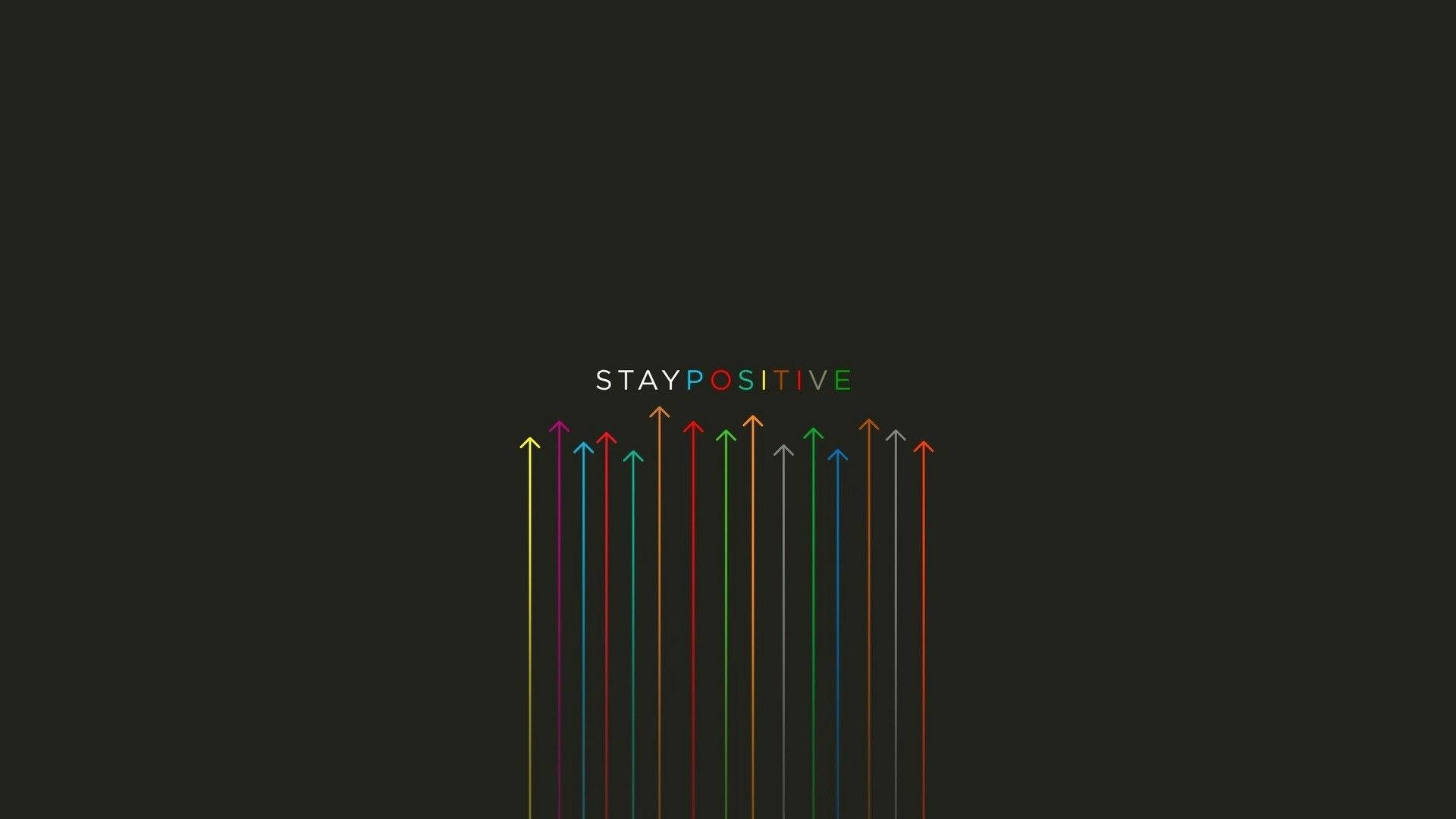 Positive Quotes 桌布 壁紙 — 「STAY POSITIVE」這個短語以多色字母置中在一組色彩繽紛的向上箭頭之上，背景是深色。