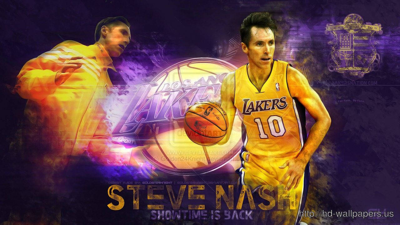 Steve Nash 桌布 壁紙 — Steve Nash 身穿湖人球衣，在充滿活力的紫色和金色數位藝術背景中，手持籃球，帶有發光效果。