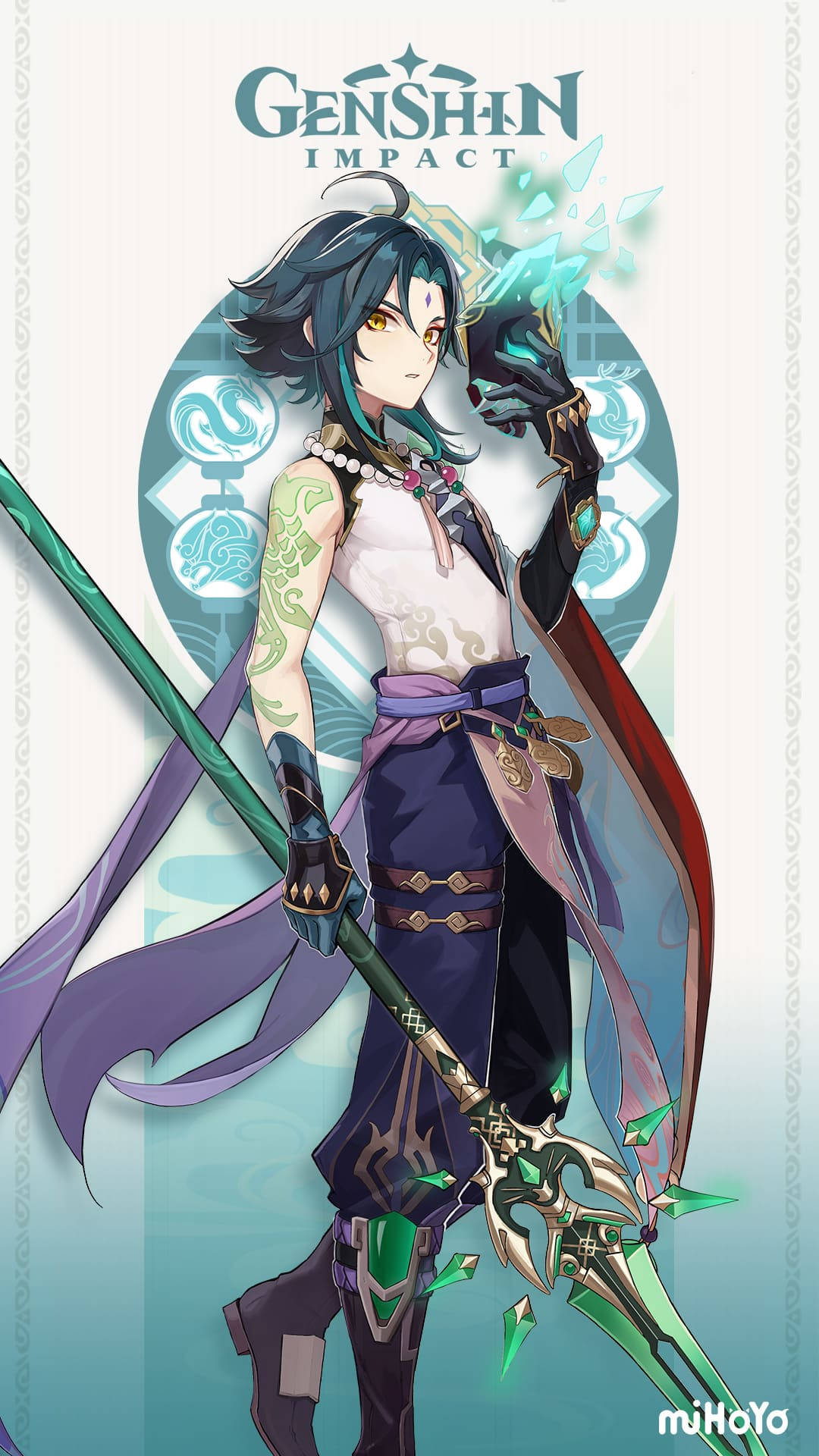 來自遊戲《原神》的動漫戰士，手持綠色武器，身披紫色披風。 — 原神手機壁紙 壁紙