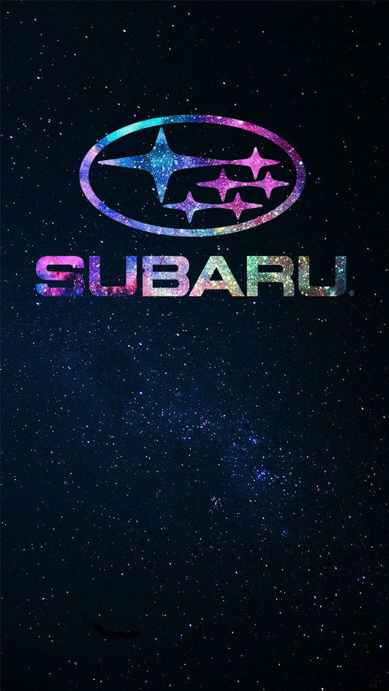 Subaru Logo 桌布 壁紙 — Subaru 標誌在繁星點點的夜空背景下閃爍著銀河色調。