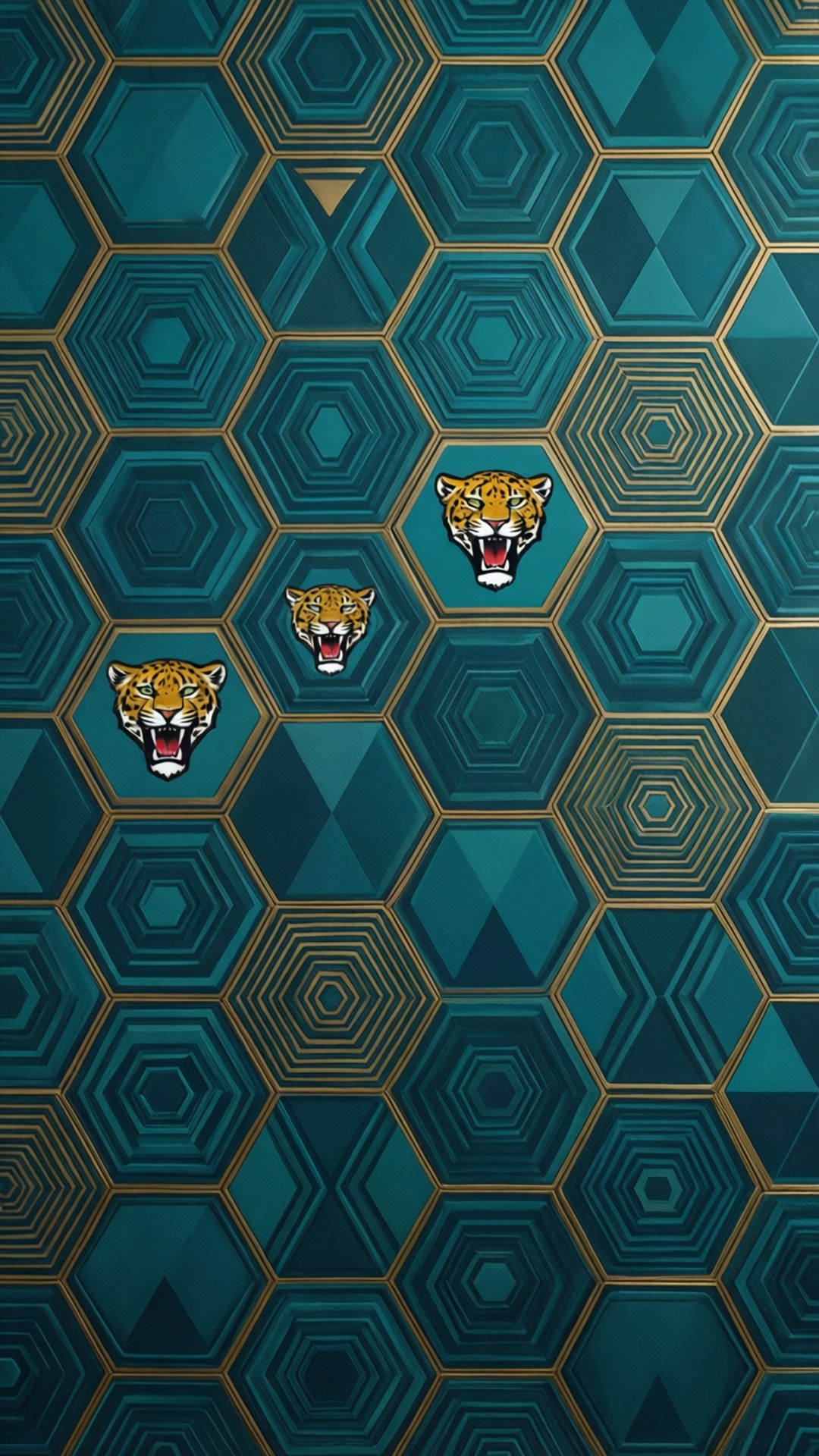Hexagon Jaguars Pattern 壁紙 — 青綠色六邊形圖案，帶金色輪廓，幾何單元中有三個咆哮的美洲虎頭。