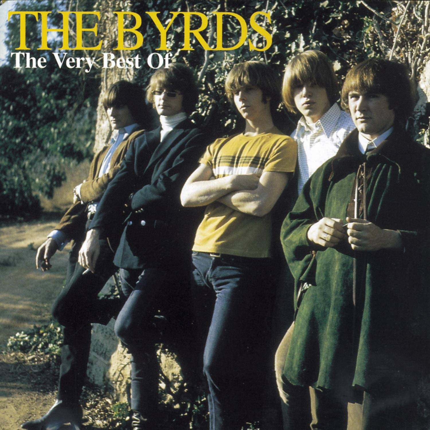 Rock 桌布 壁紙 — The Byrds 的五位成員在明亮的陽光下，以1960年代的服裝自信地在戶外擺姿勢，背景是枝葉茂密的樹木。