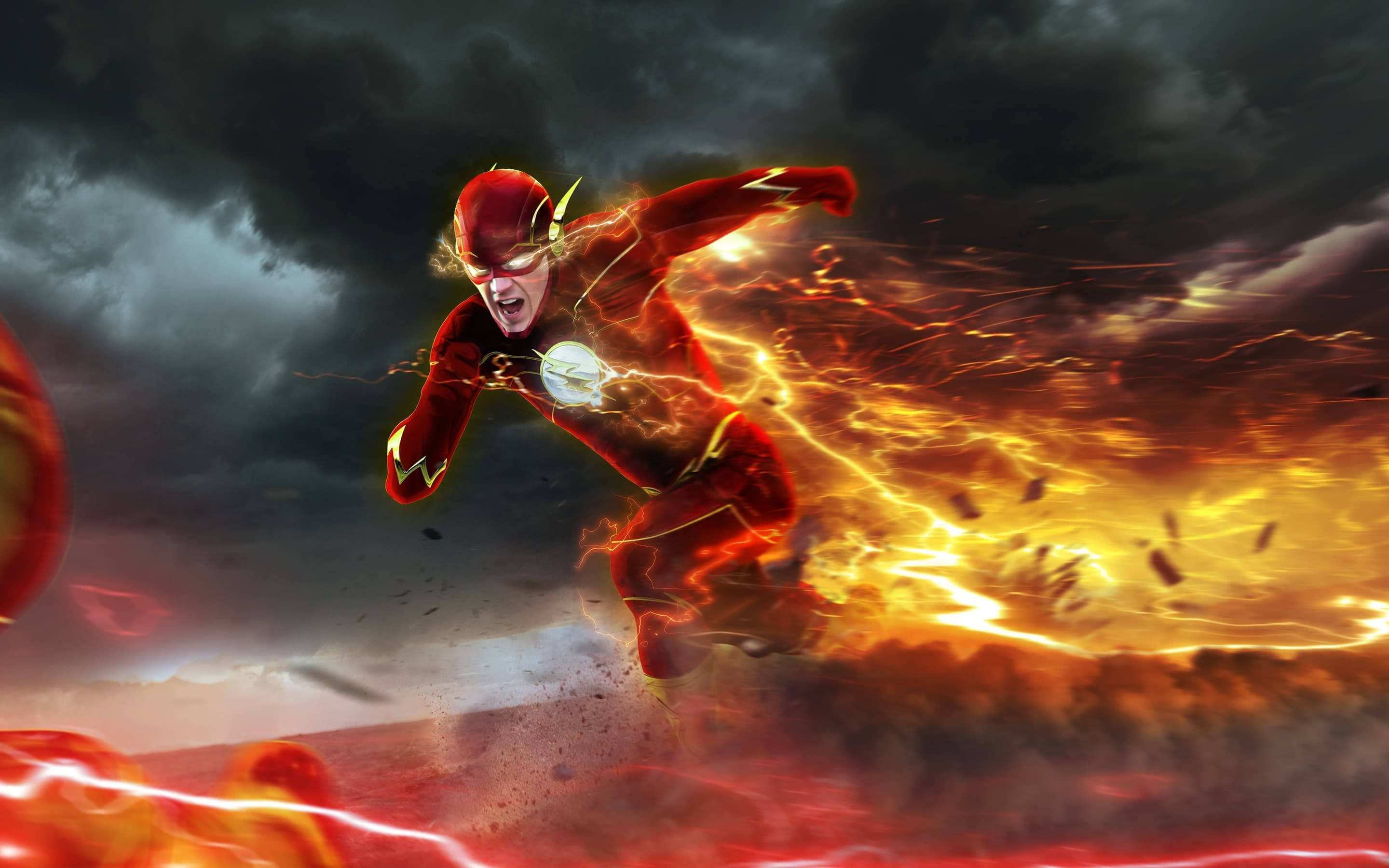 Running 桌布 壁紙 — The Flash 在暴風雨中疾馳，留下火焰軌跡和發光的能量。
