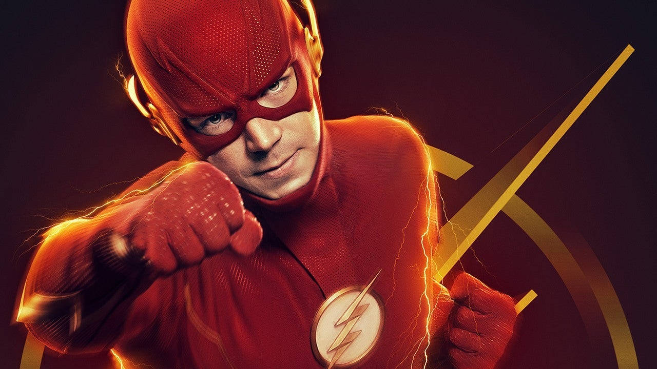 閃電俠 桌布 壁紙 — The Flash 穿著他標誌性的紅色戰衣，在黑暗背景下動態擺姿勢，周圍有閃電效果噼啪作響。