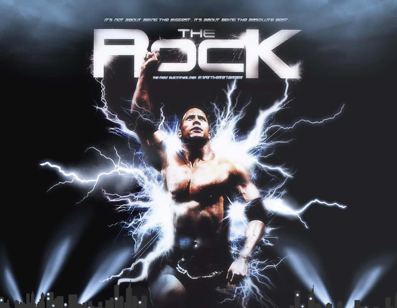巨石強森 桌布 壁紙 — The Rock 強而有力地站在噼啪作響的閃電中，下方是城市天際線，戲劇性的聚光燈照亮了他肌肉發達的身形。