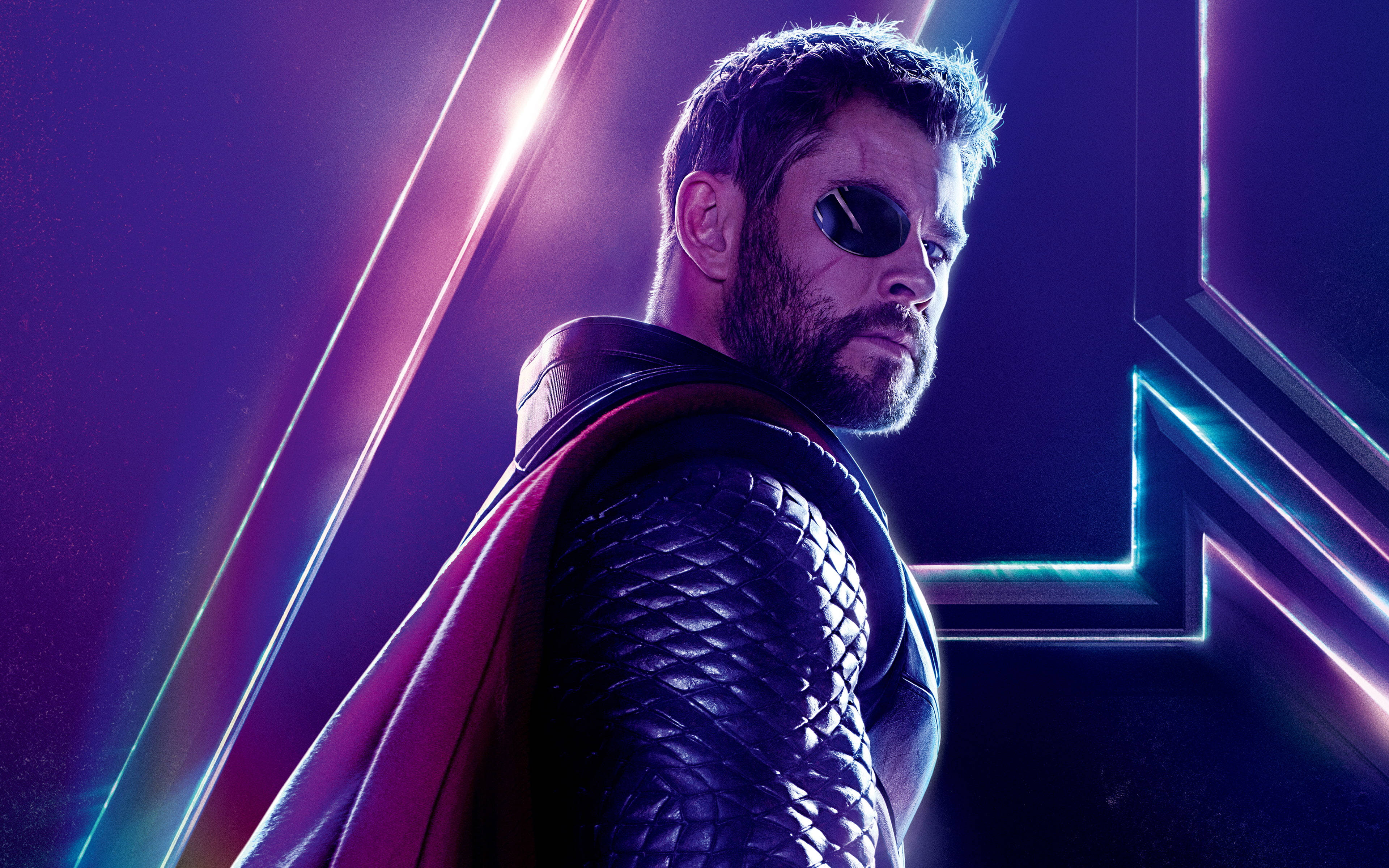 4K thor 桌布 壁紙 — Thor 站在一個黑暗的未來設定中，帶有發光的霓虹線條和一件在他身後飄動的紅色斗篷。