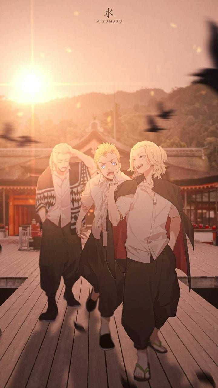 三個動畫男孩在日落時分走在木橋上，靠近神社。 — 東京卍复仇者 壁紙