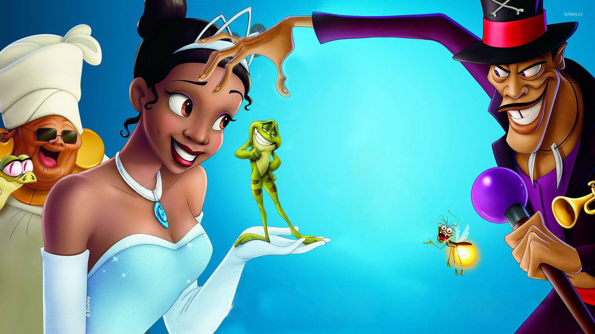 Princess 桌布 壁紙 — Tiana微笑著抱著一隻青蛙，一個手持紫色法杖的邪惡巫師和一隻發光的螢火蟲在她身後若隱若現。