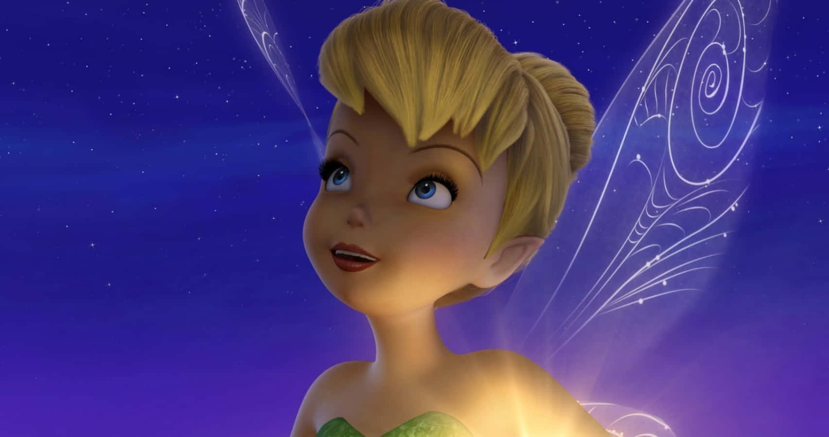 奇妙仙子 動圖 桌布 壁紙 — Tinker Bell 在繁星點點的暮色天空中閃耀著驚奇，她半透明的翅膀閃爍著魔法漩渦。
