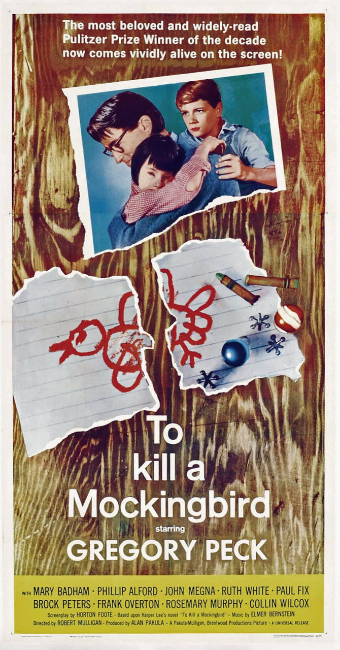 神秘 桌布 壁紙 — To Kill a Mockingbird 的復古電影海報，木紋背景上帶有角色撕紙拼貼和蠟筆畫。