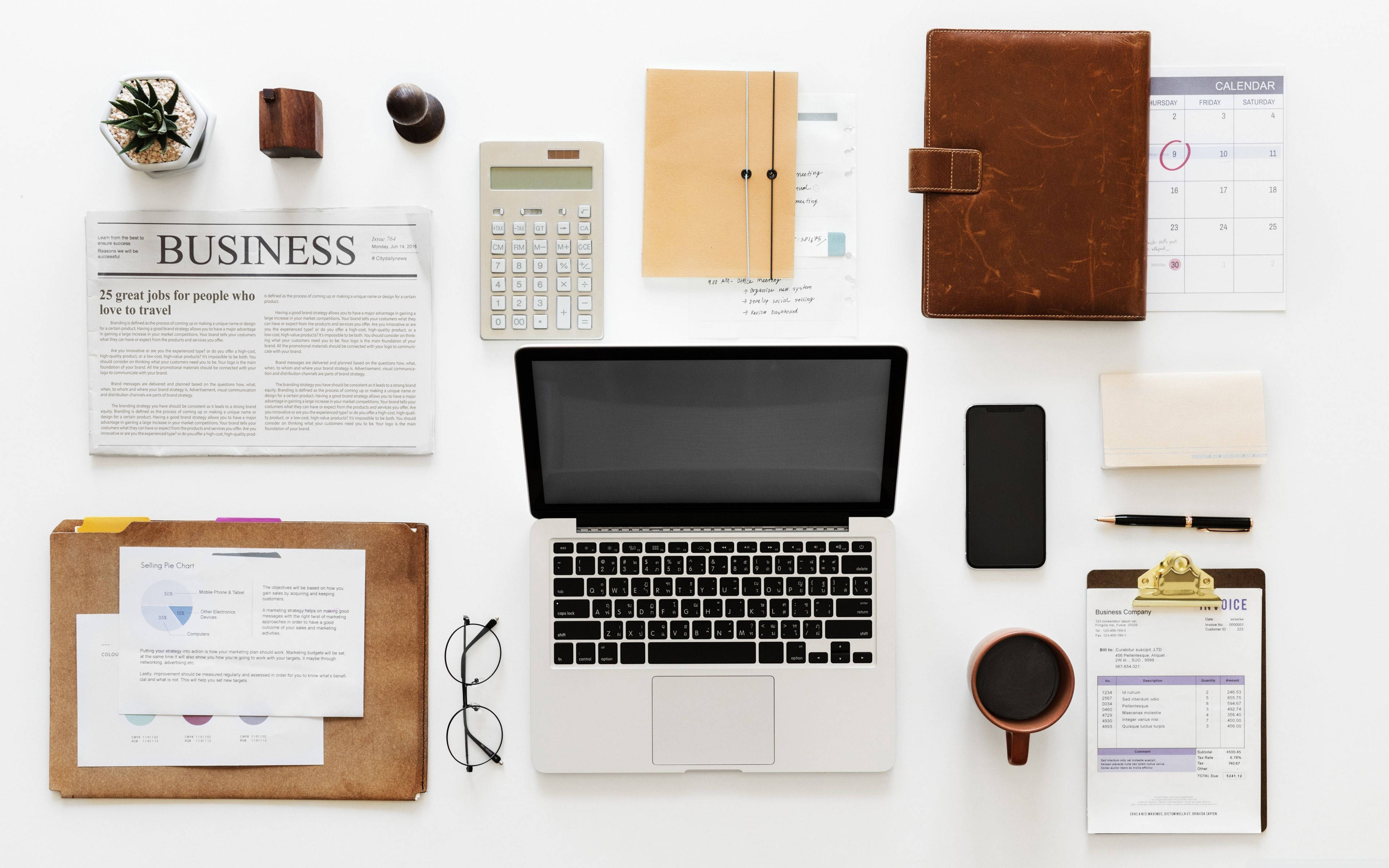 Accounting 桌布 壁紙 — Top-down view of a minimalist white desk with laptop calculator notebook coffee cup and business documents.