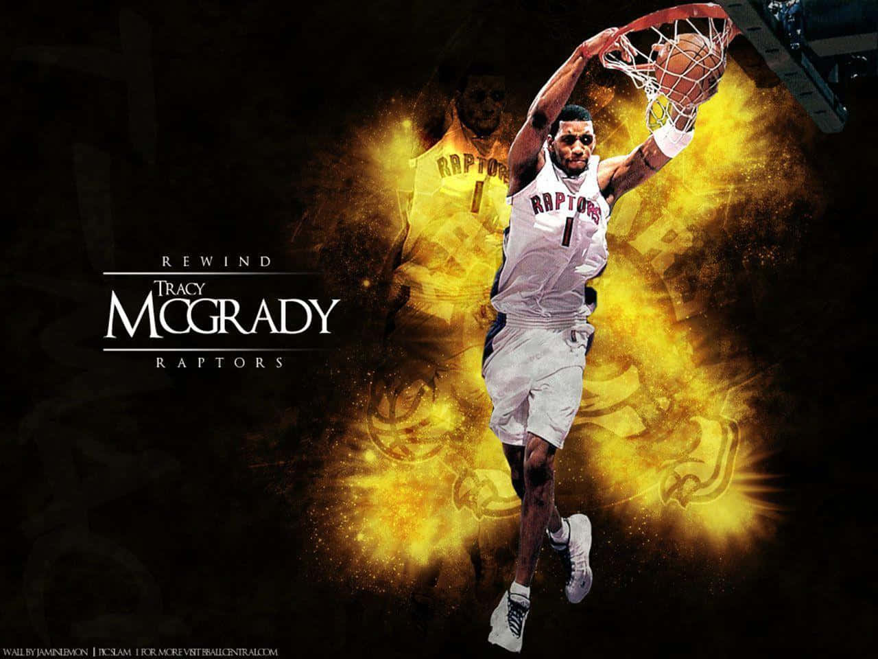 Tracy Mcgrady 桌布 壁紙 — Tracy McGrady 身穿多倫多暴龍隊球衣，在熾熱的金色爆炸背景下強力灌籃。