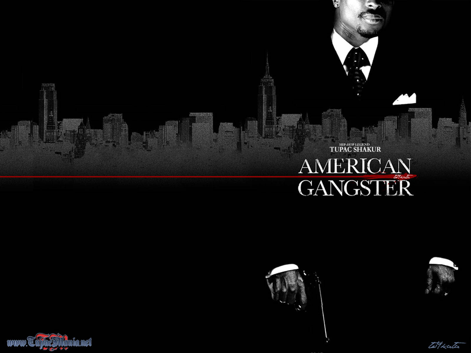 身穿西裝的 Tupac Shakur，搭配城市天際線和 American Gangster 標題。