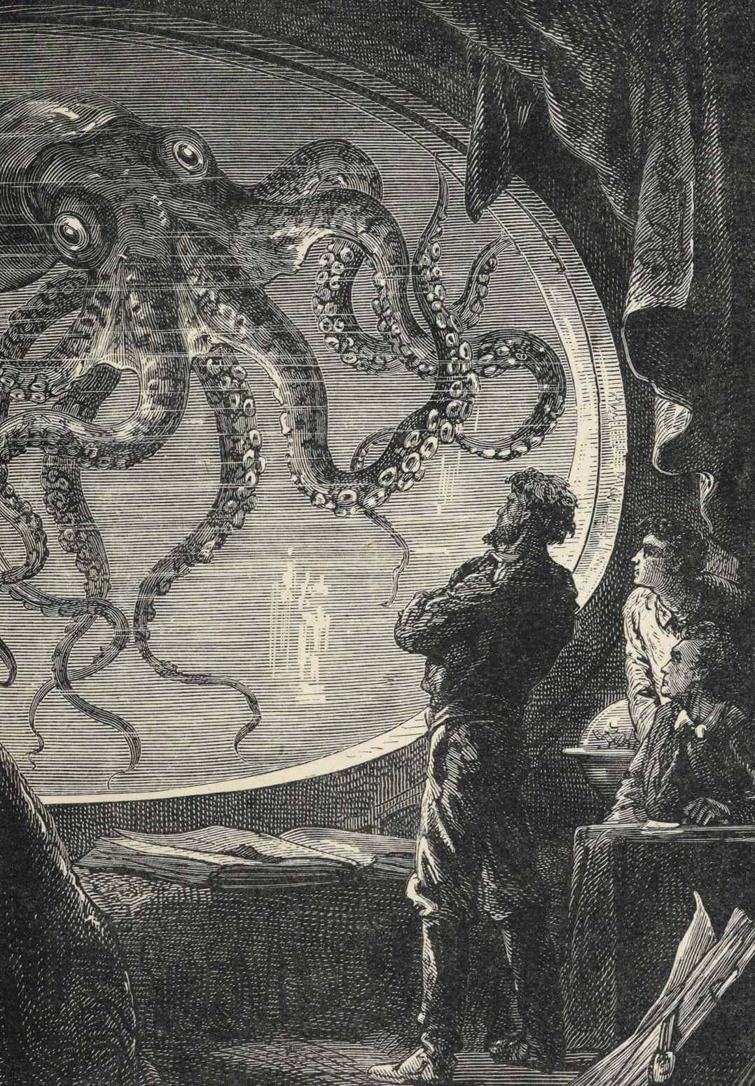 Under The Sea 桌布 壁紙 — 兩個男人敬畏地注視著一隻巨大的章魚從船艙窗戶爆裂而出，這是一幅戲劇性的復古版畫。