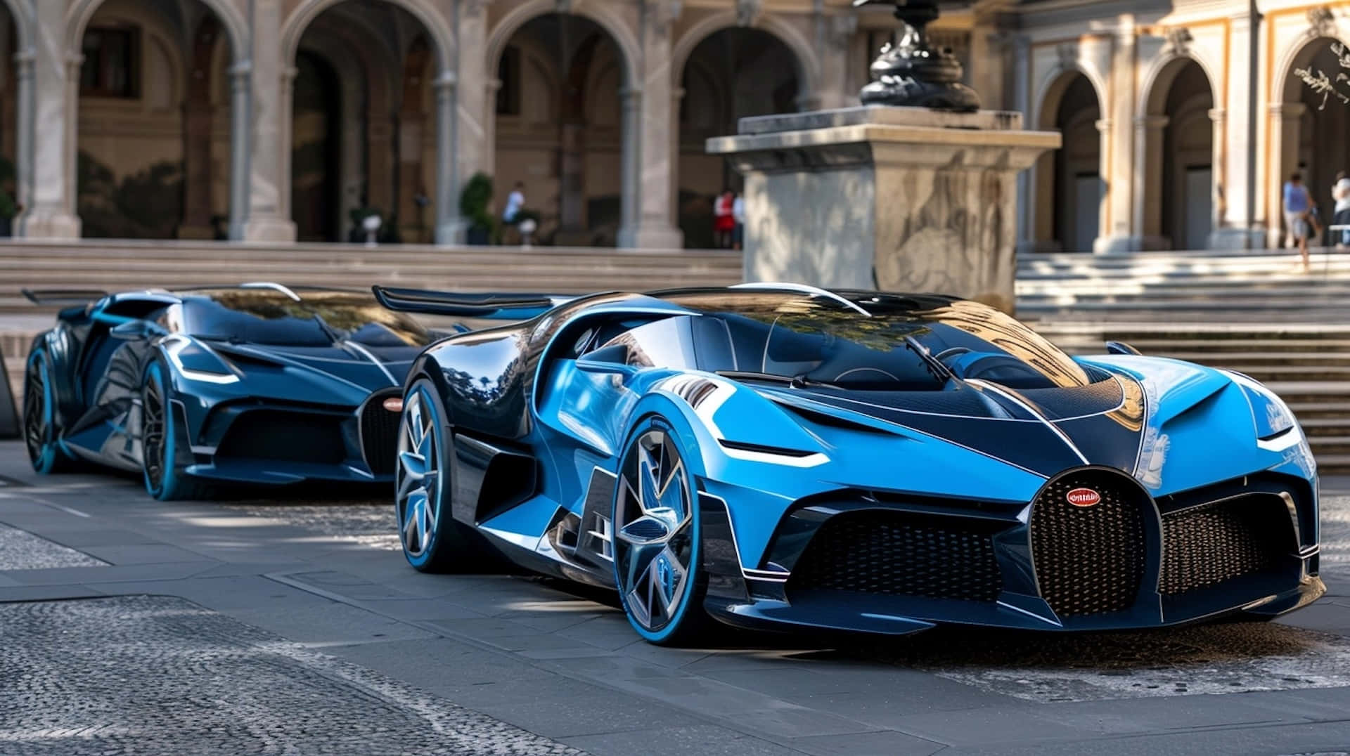 Bugatti Bolide 桌布 壁紙 — 兩輛時尚的藍色Bugatti超跑在明亮的陽光下閃閃發光，停在一個歷史悠久的石頭廣場上，後面有拱形建築。