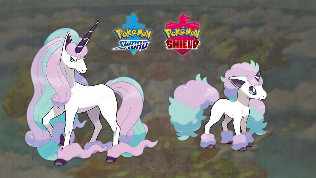 Rapidash 桌布 壁紙 — 兩隻風格化的寶可夢獨角獸，擁有粉彩粉紅和藍色鬃毛，並排站在柔和岩石背景前。