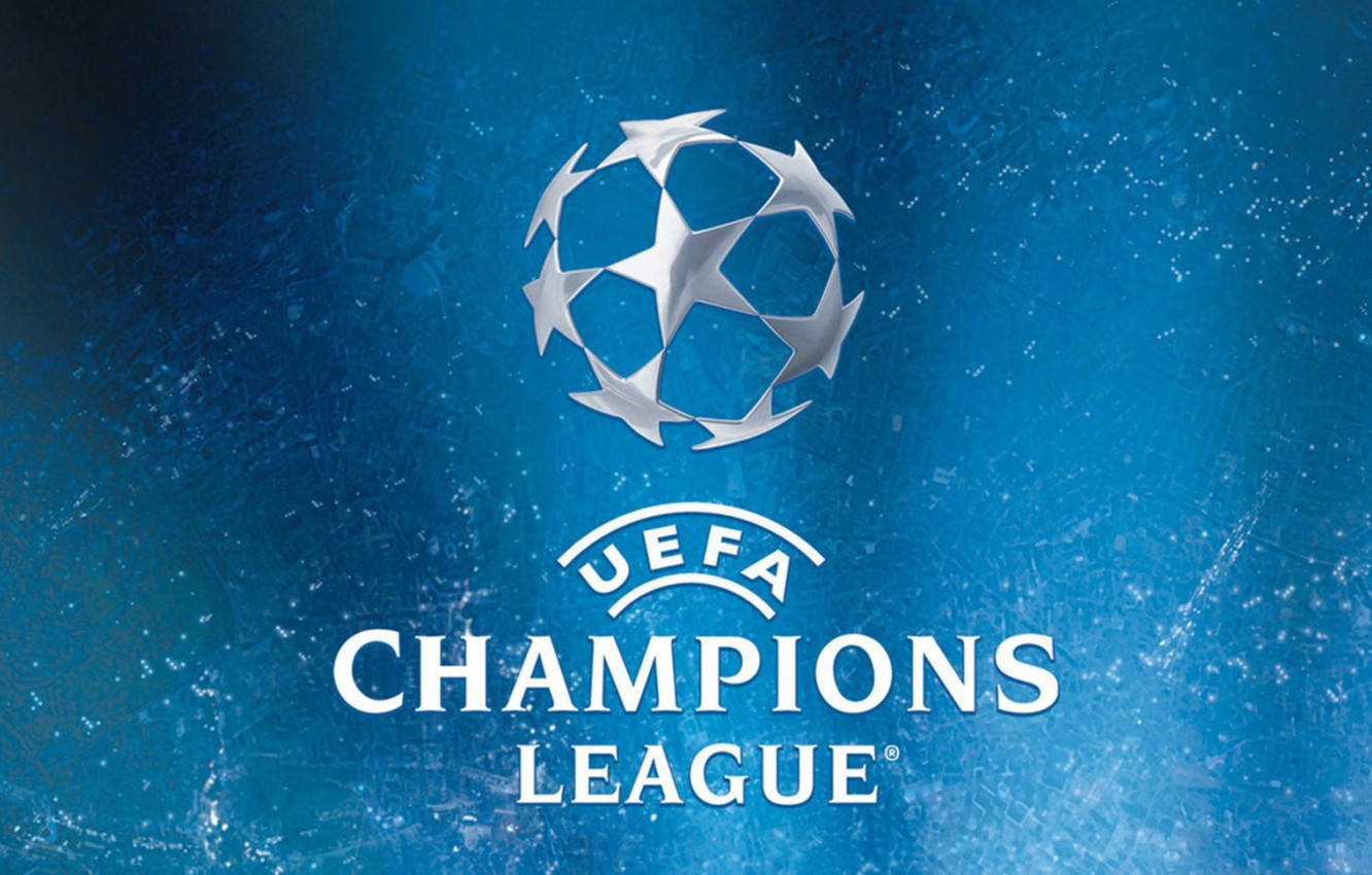 Champions League 桌布 壁紙 — UEFA Champions League 標誌在帶有閃爍高光的紋理藍色背景上閃耀著銀色光澤。
