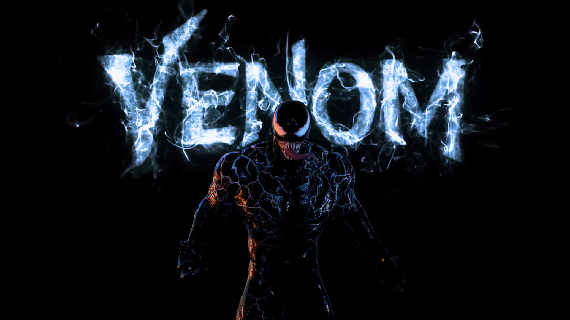 venom.in wallpapers 壁紙 — Venom 在黑色背景下威嚇地站立，他的名字以電光藍色閃電發光。