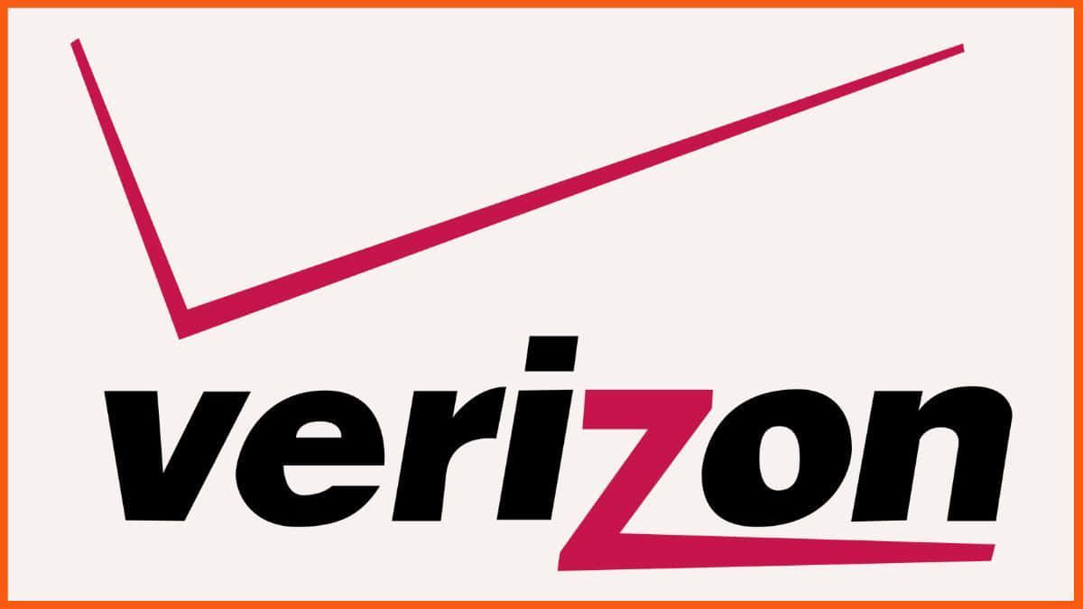 威訊 桌布 壁紙 — Verizon 標誌，帶有洋紅色勾號和粗體黑色文字，位於淺米色背景上，並以橙色框線圍繞。