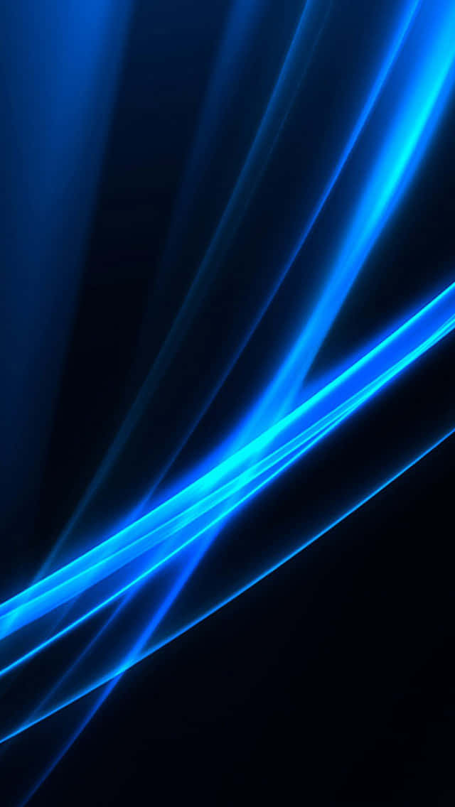  壁紙 — 充滿活力的電光藍色光條沿對角線流過深黑色背景，營造出動態的數位抽象效果。