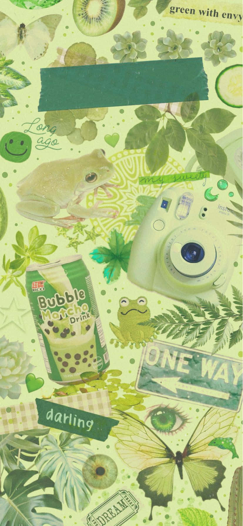  壁紙 — 充滿活力的綠色拼貼壁紙， featuring 青蛙、蝴蝶、即時相機、泡泡茶和樹葉，並帶有手寫文字疊加。
