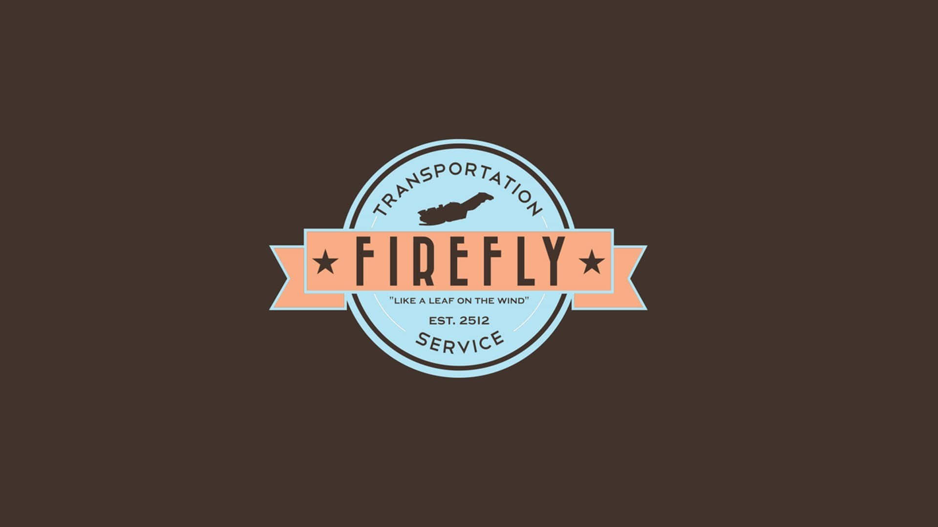 科幻 桌布 壁紙 — Firefly Transportation Service 的復古風格標誌採用圓形徽章，在棕色背景上帶有葉子剪影和蜜桃色橫幅。