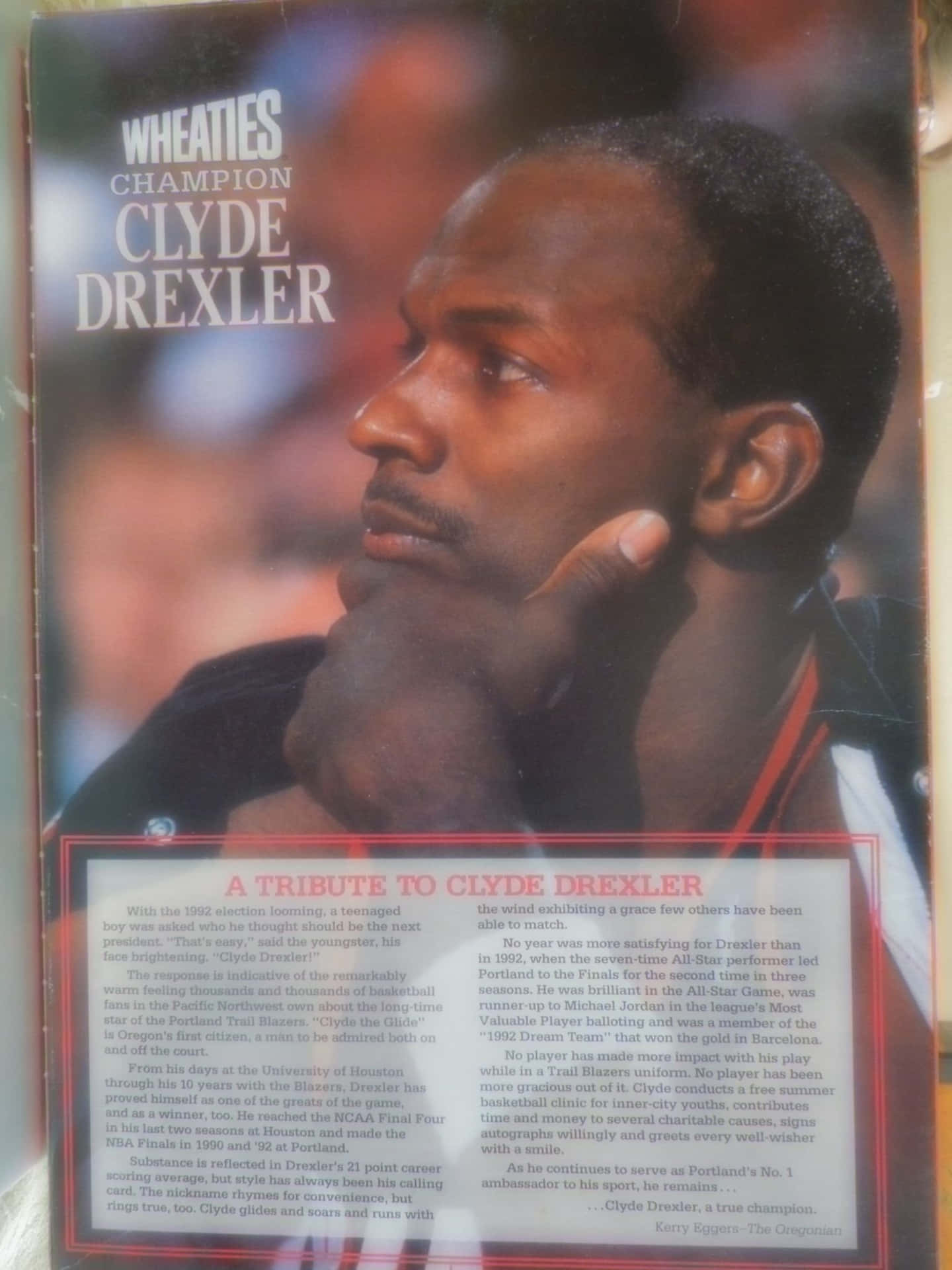 復古Wheaties盒，向籃球運動員Clyde Drexler致敬，附有致敬文字。 — NBA 壁紙
