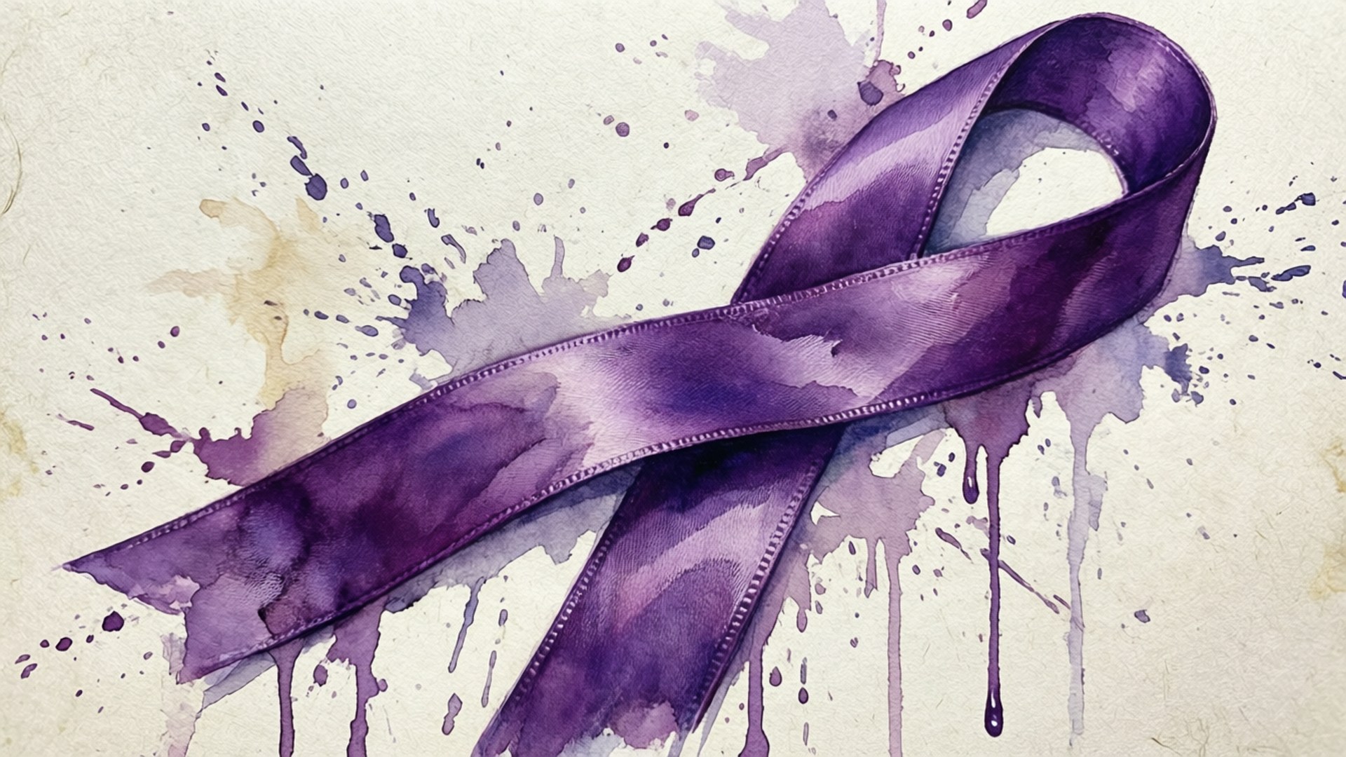 Watercolor Ribbon 壁紙 — 一個鮮豔的紫色意識絲帶，以水彩繪製，在紋理紙上帶有飛濺和滴落效果。
